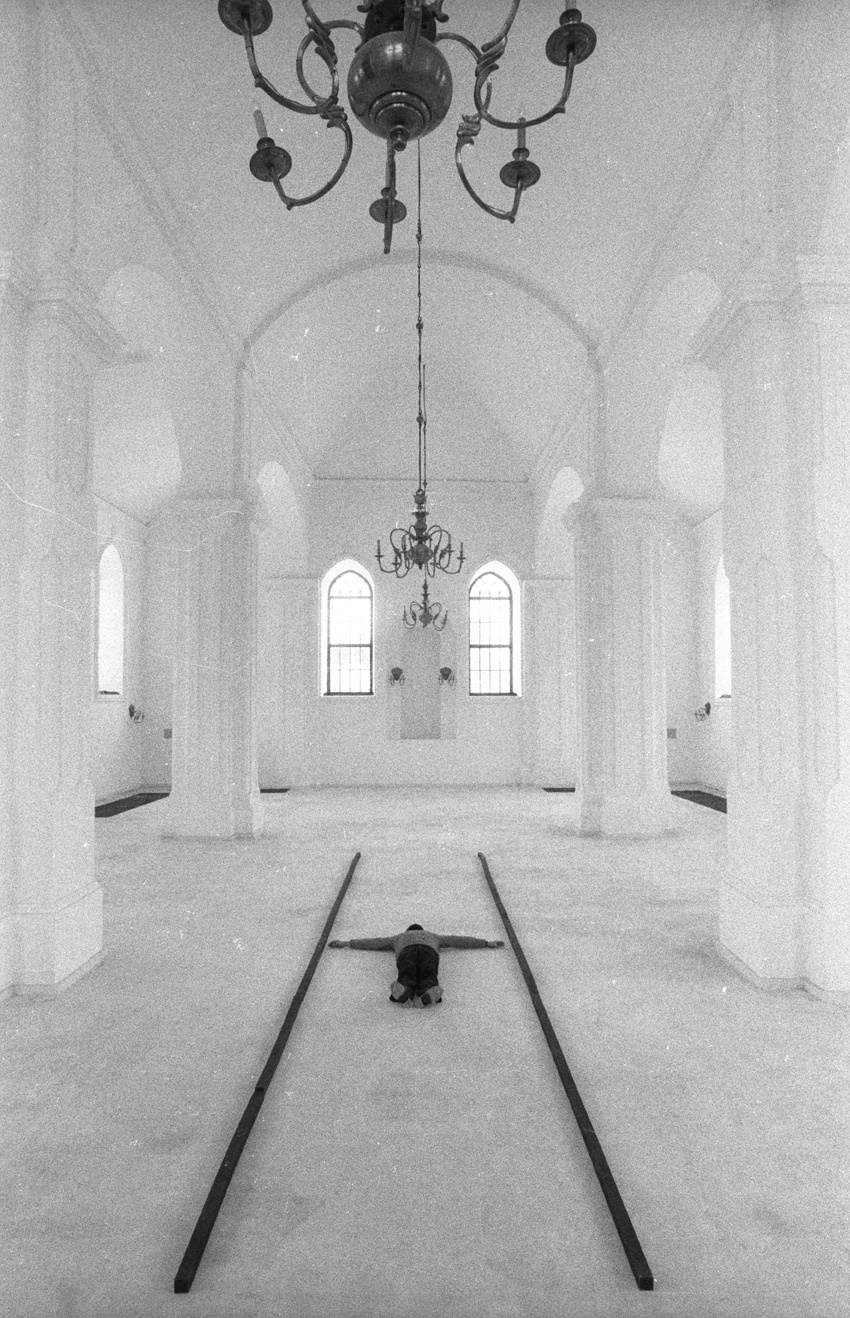 Meditation — Synagogue, Sejny — 1988. Andrzej Strumillo