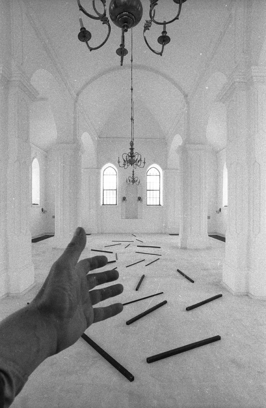 Meditation — Synagogue, Sejny — 1988. Andrzej Strumillo