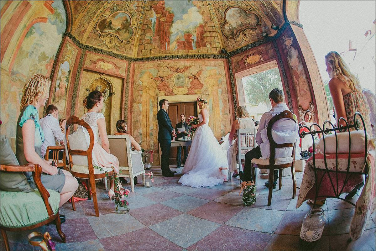 Michelle & Dan — Designer Vrtba Garden Wedding Photography, Prague