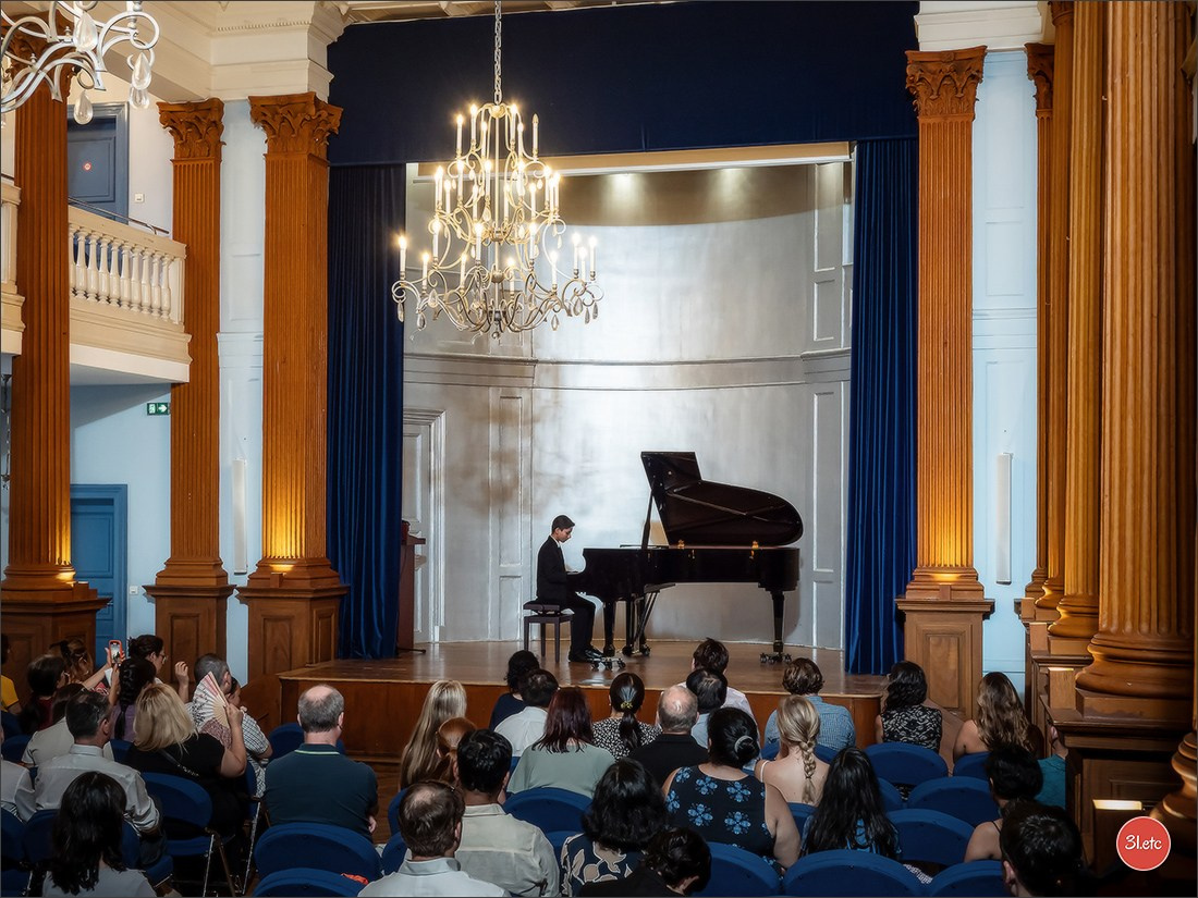 International Music Competition and Festival. Photographe à Strasbourg | Portraits, Studio, Enfants, Événements