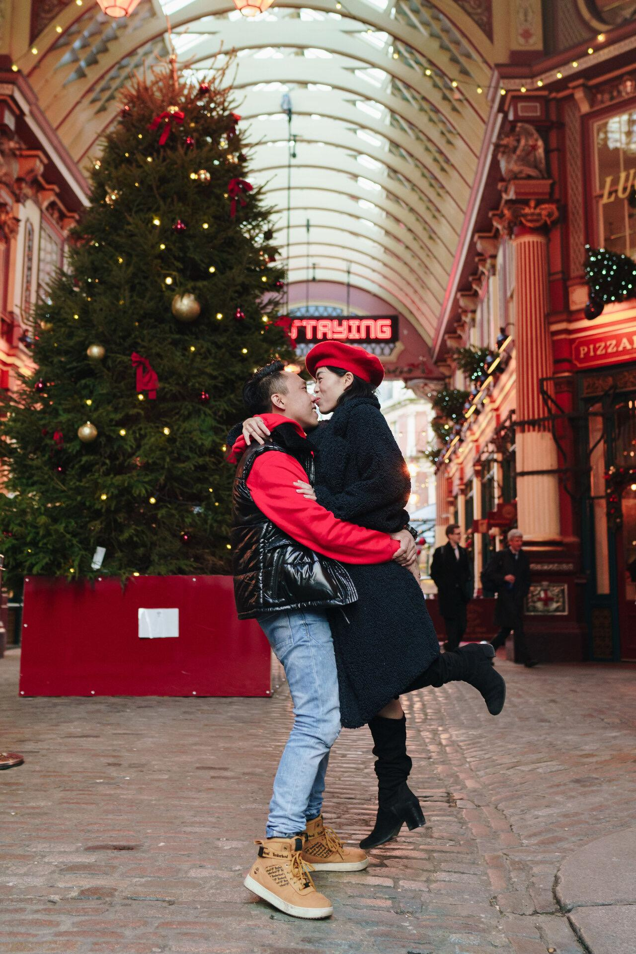 Top 3 CHRISTMAS Markets that you should include in your photo route. London portrait and family photographer