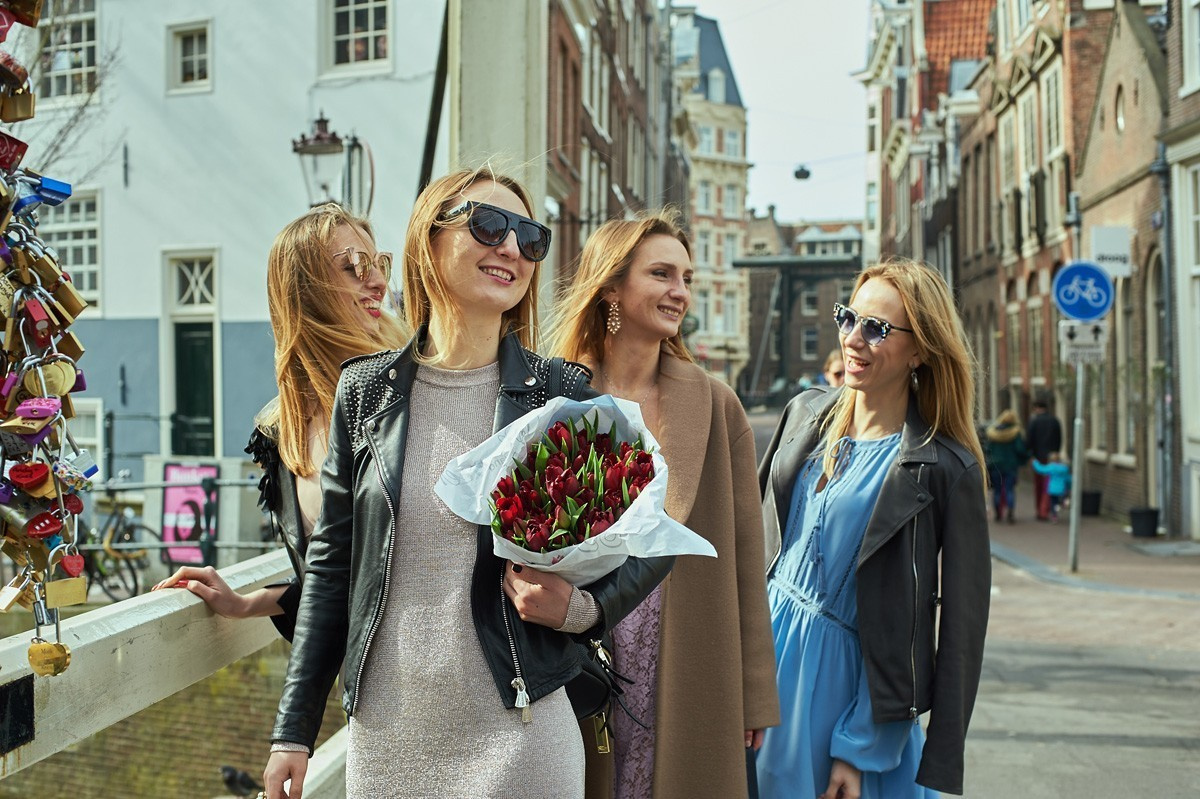 Amsterdam photo walk. Portrait Photographer in Brussels & Amsterdam — Victoria Ushkanova
