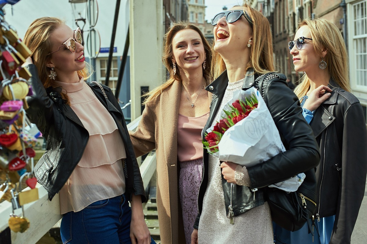 Amsterdam photo walk. Portrait Photographer in Brussels & Amsterdam — Victoria Ushkanova