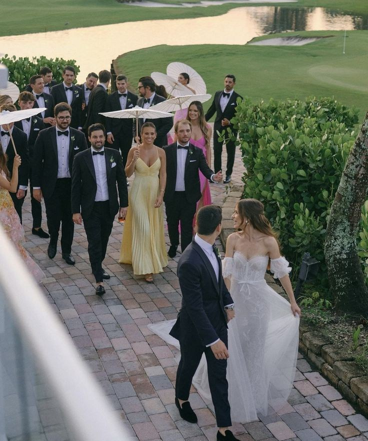 Wedding guide ITA. Wedding and elopement photographer Italy Tuscany Como Milan Pavia Marija Galaka