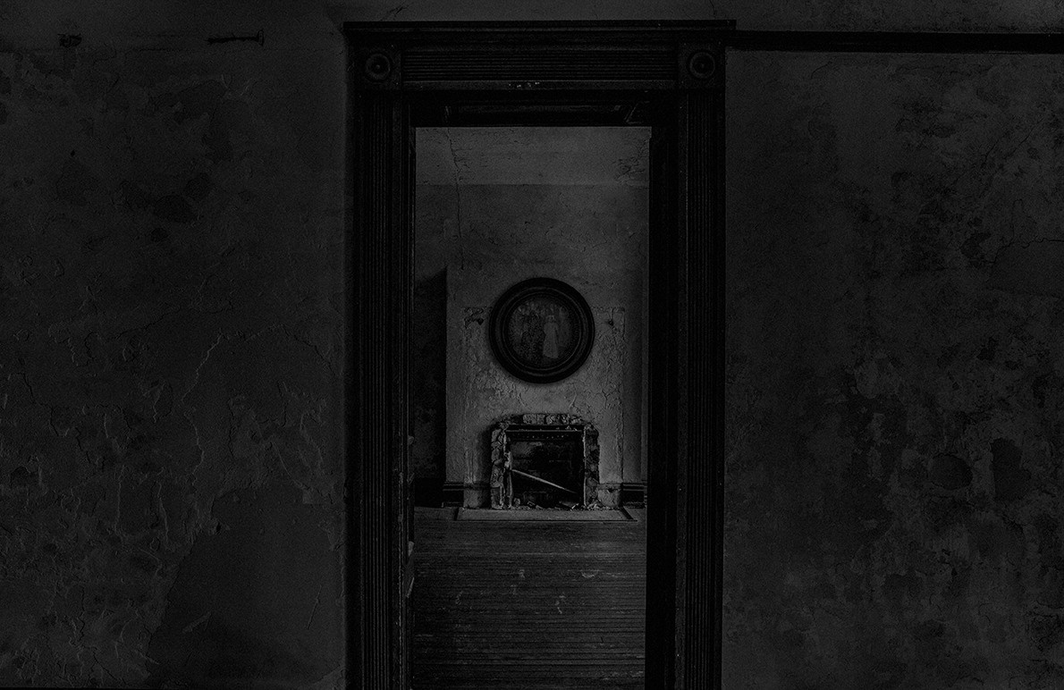 Project When The Walls Talk. Helen McLain Photography