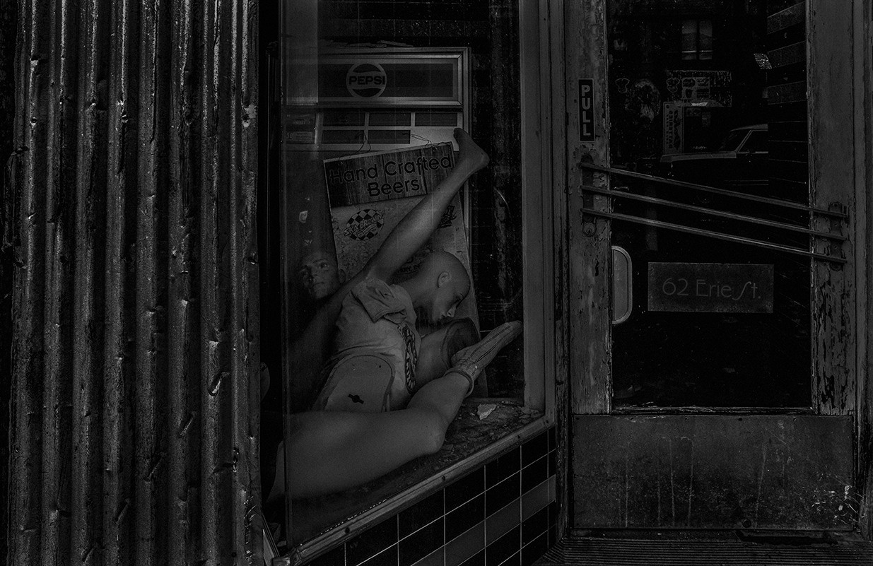 Project When The Walls Talk. Helen McLain Photography