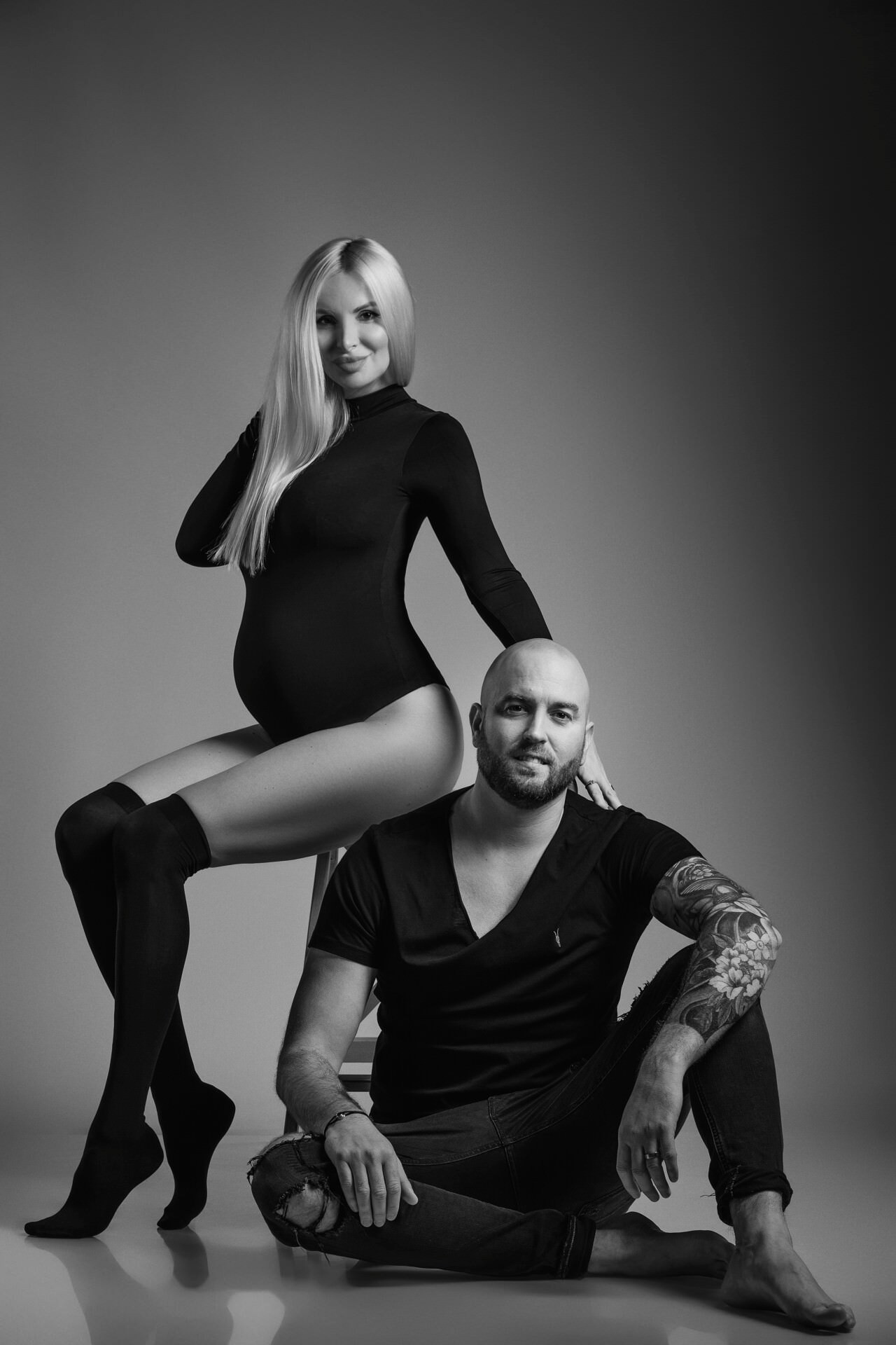 Elegantná žena s manželom