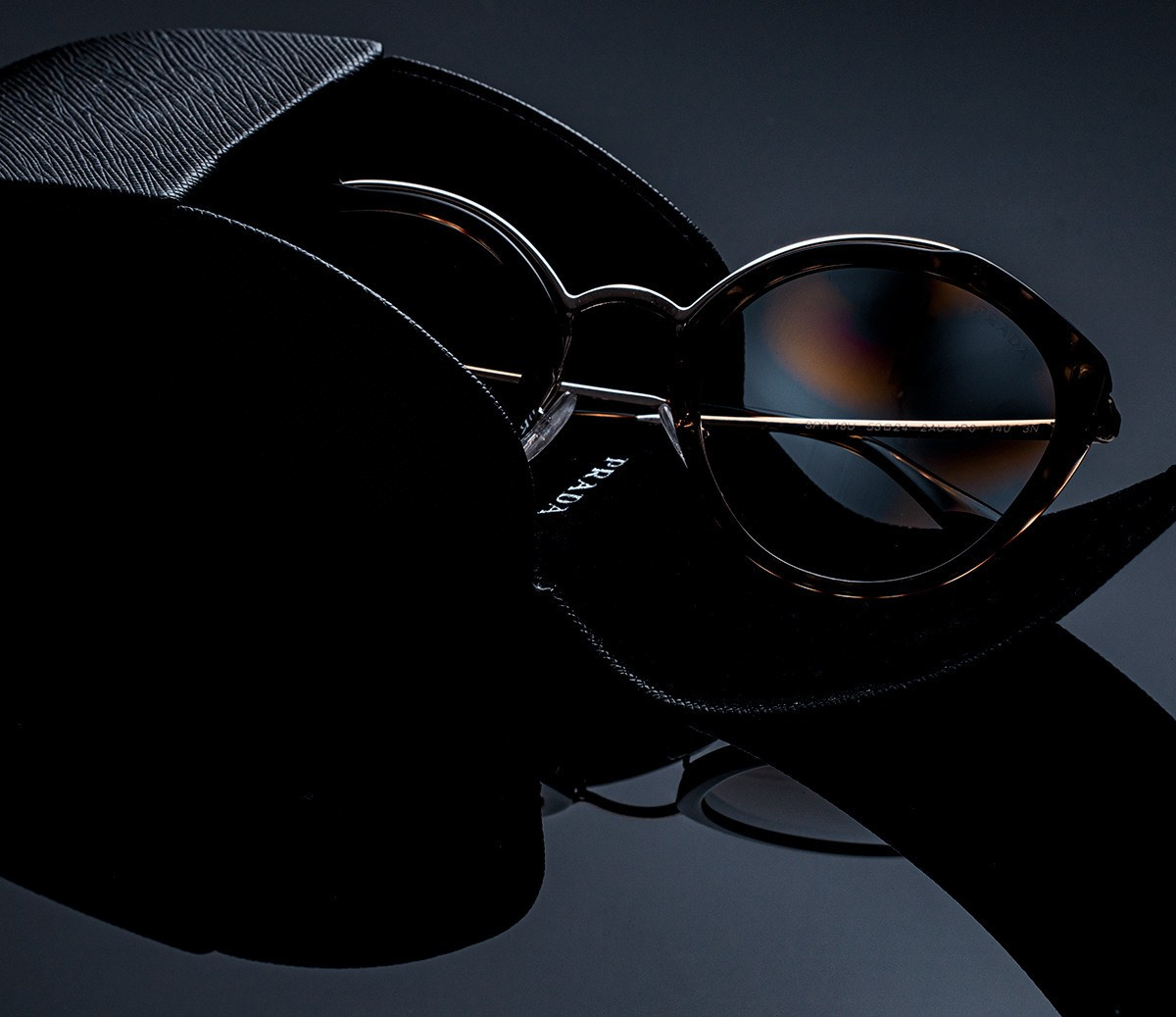 MOREL ОЧКИ. LUKIN IGOR Photography