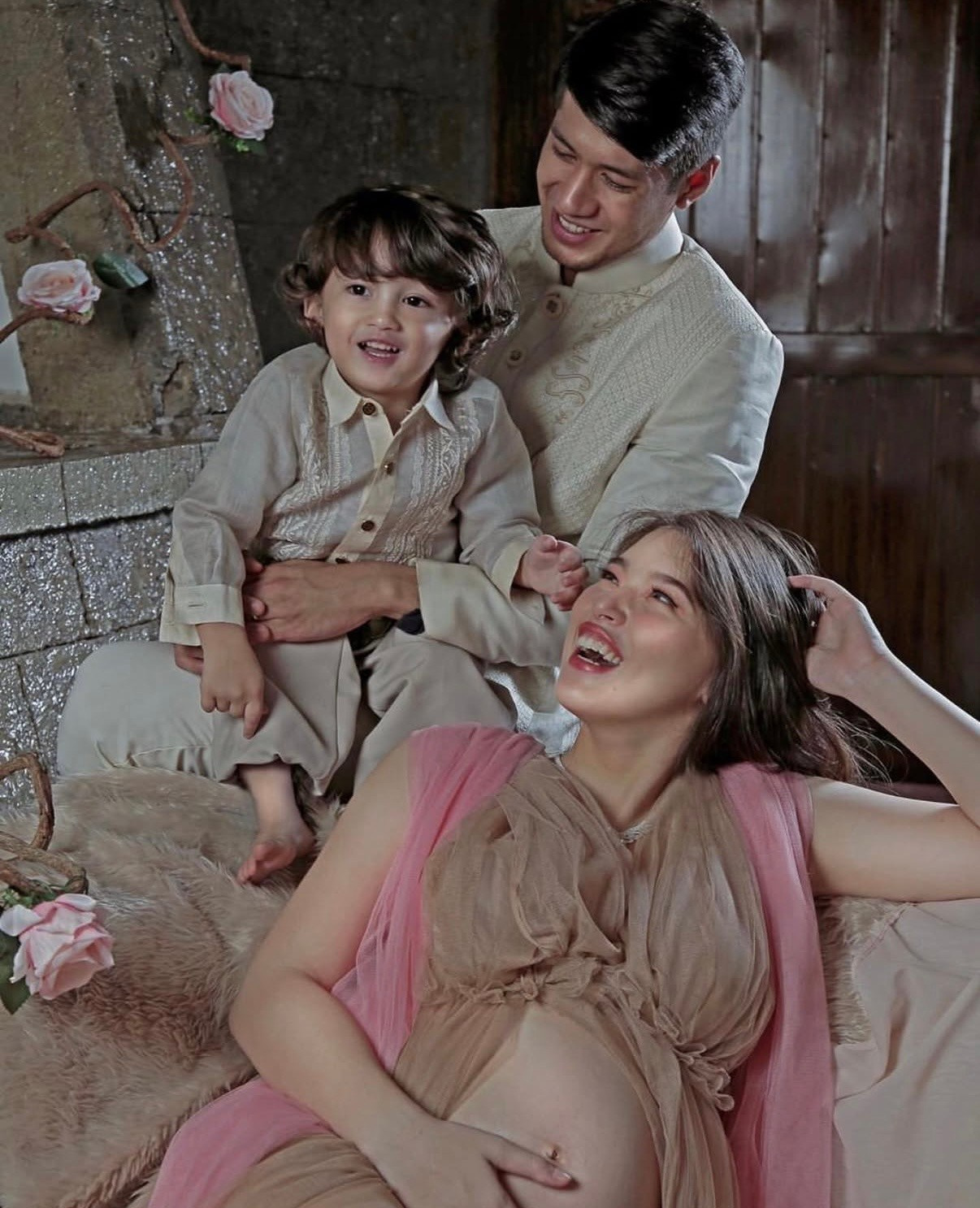 Qura Creative: Personalized, Corporate & Fashion Show Styling, Kits & Agency Collaborations. Qura Creative — A Multidisciplinary Creative House for Styling, Fashion Direction, Photography & Visual Storytelling