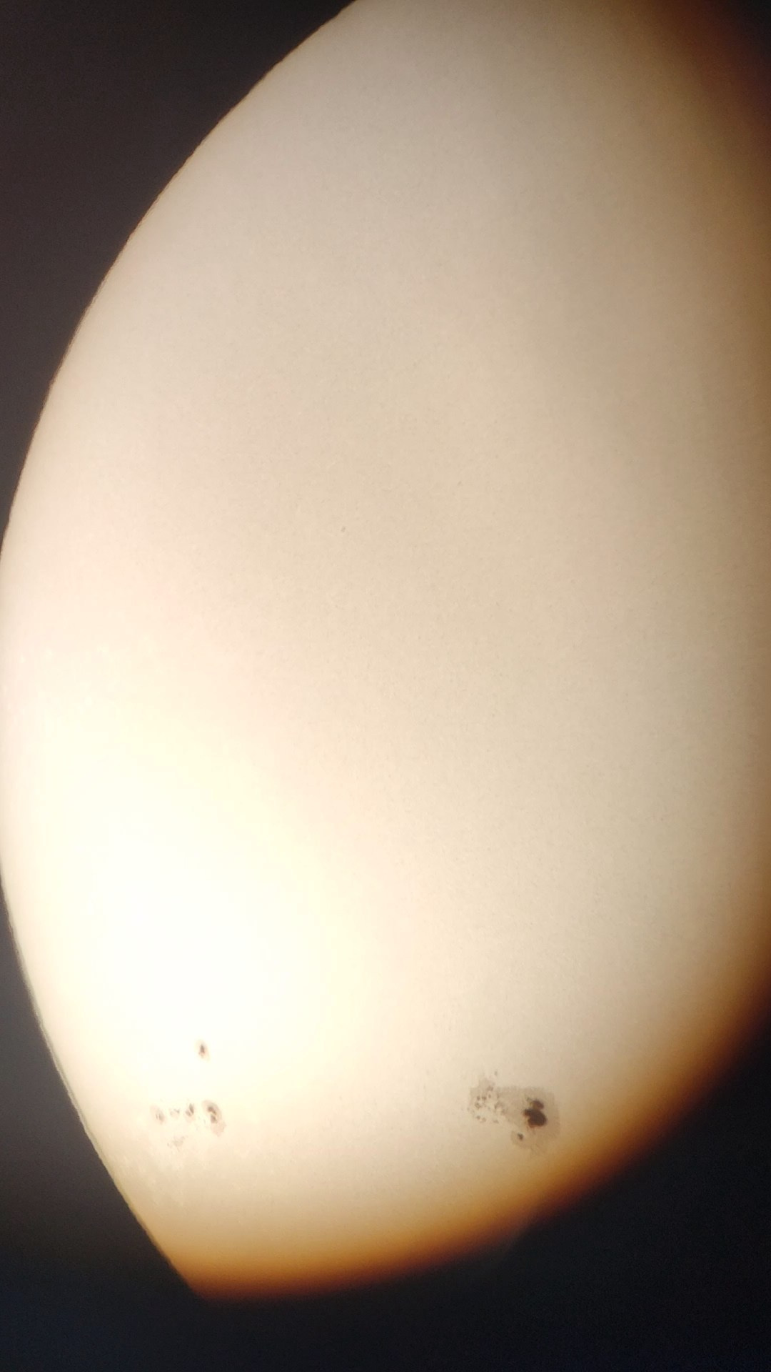 100 saat Astronomiya: Günəşin teleskopla müşahidəsi. Həvəskar Astronomlar Cəmiyyəti — Astronomy.az