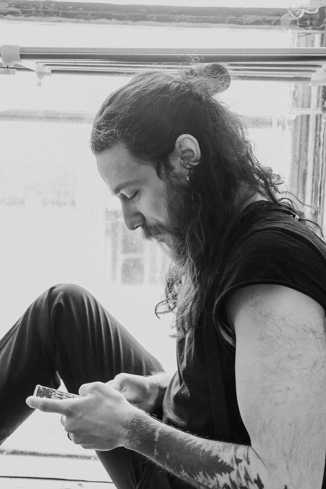 Expression & Embodiment Session. Visual Art by Life Artist, Shiva Marchand