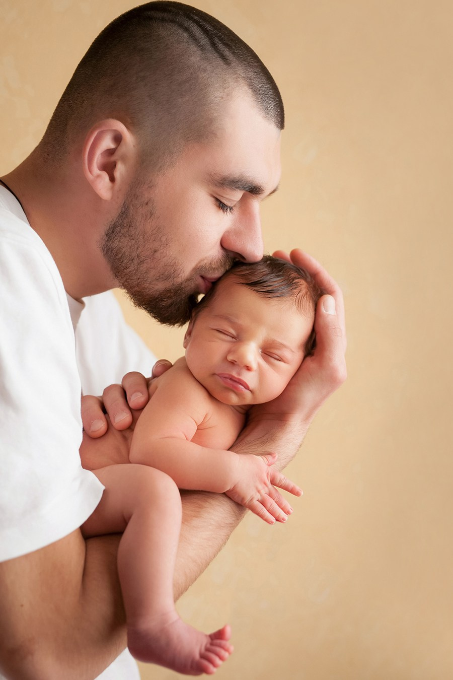 Newborn photoshoot. Wedding and family photographer in Altea, Valencia, Alicante, Benidorm