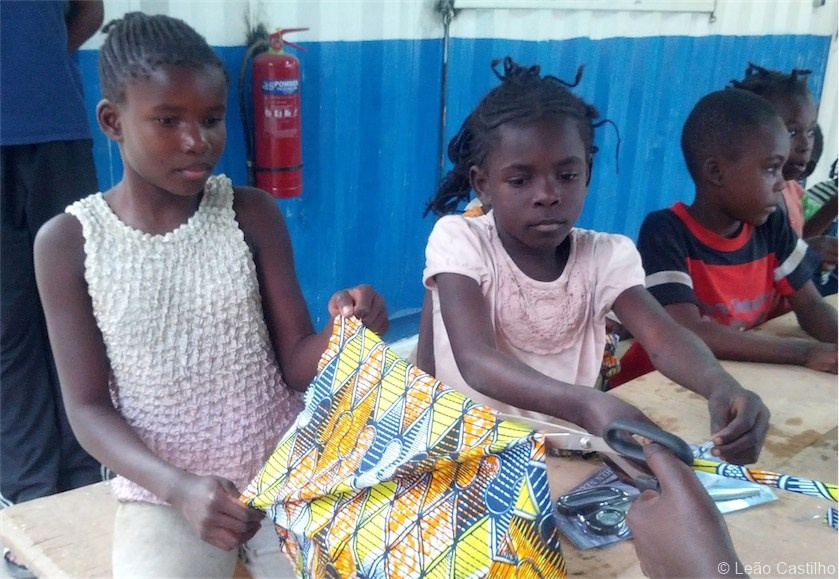 Photos of volunteer work in Congo. Simbahalu