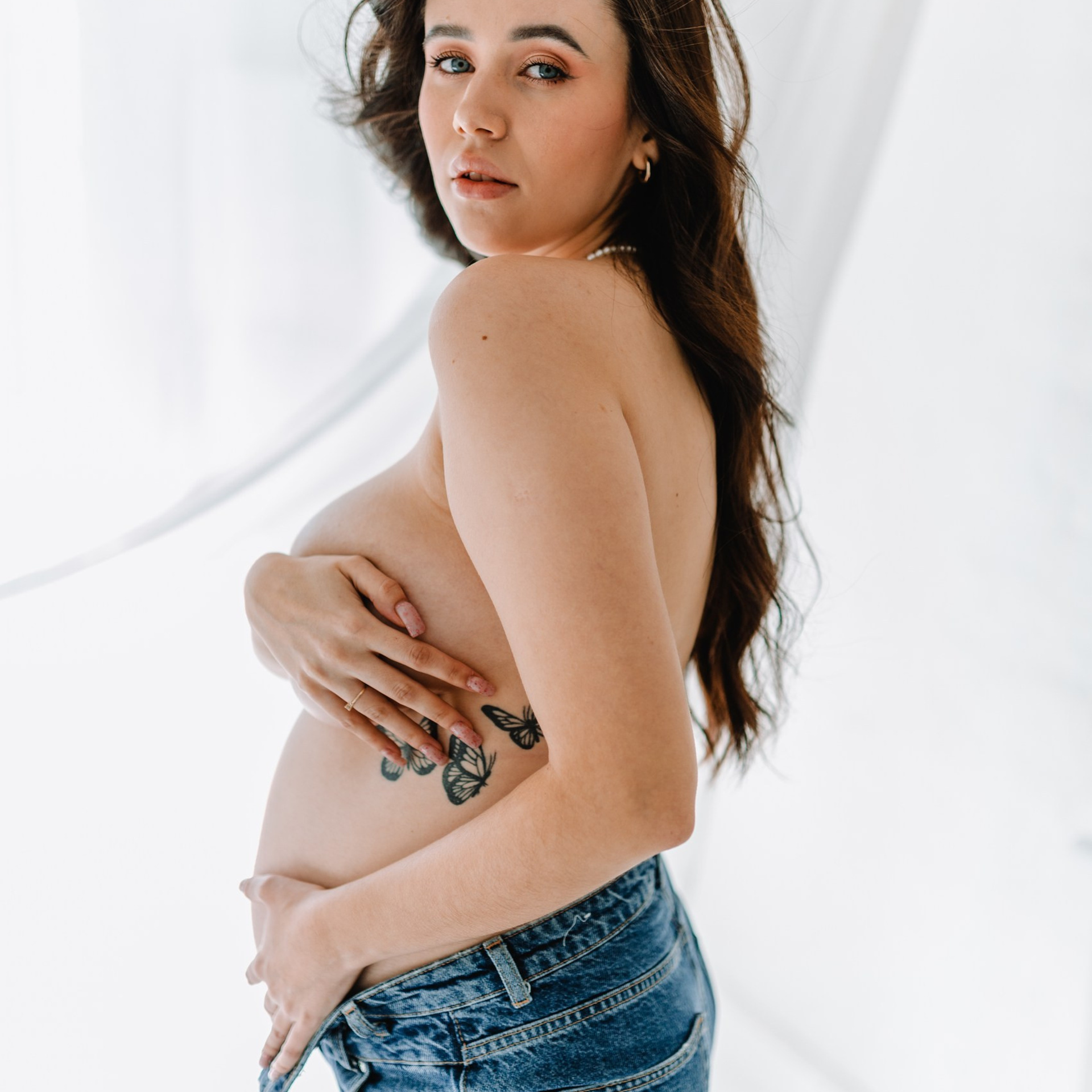 Yuliya — Studio photoshoot