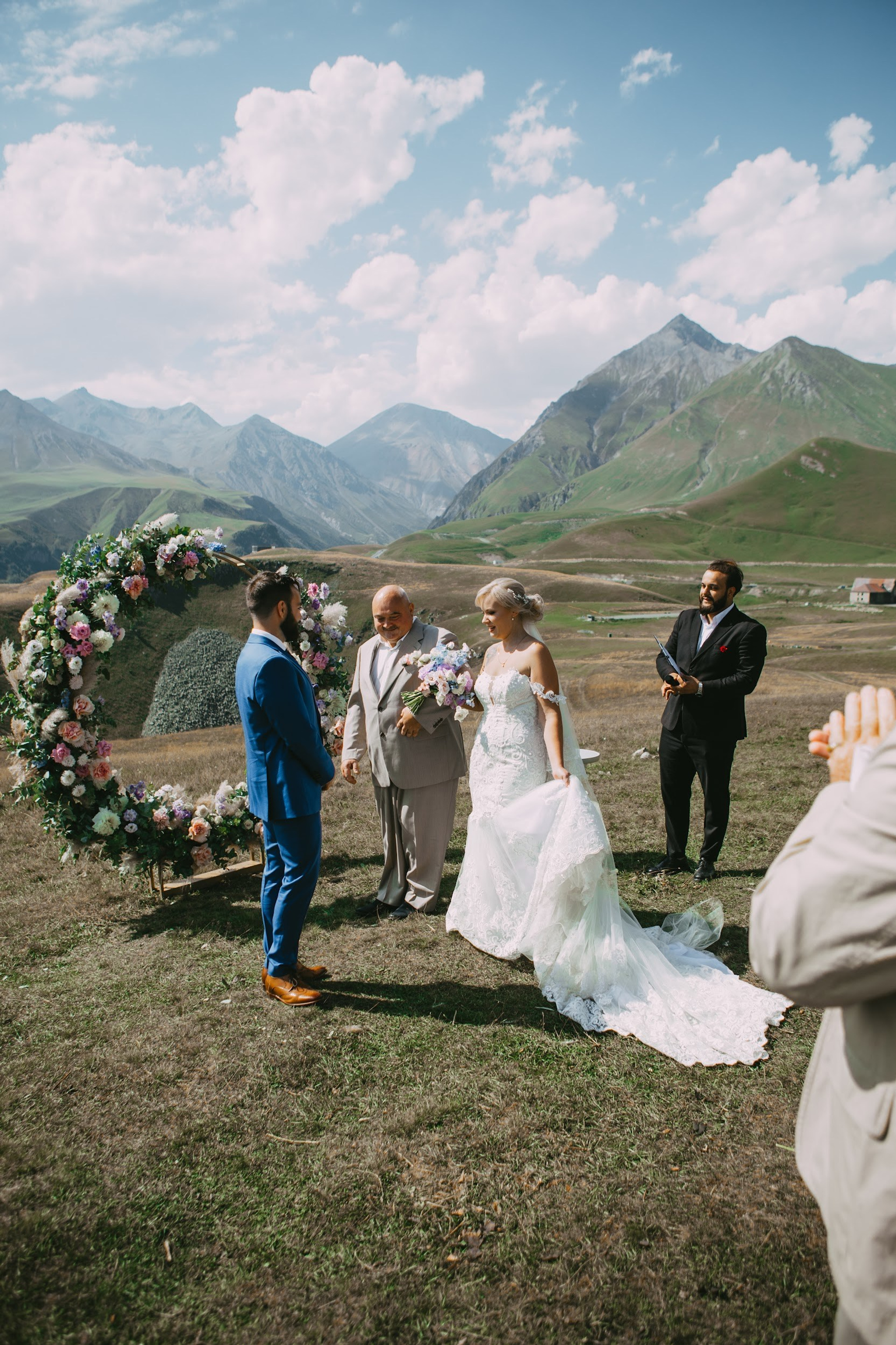 Wedding in Mountains of Georgia. Арт Ивент Студио — Самое рейтинговое свадебное агентство в Грузии