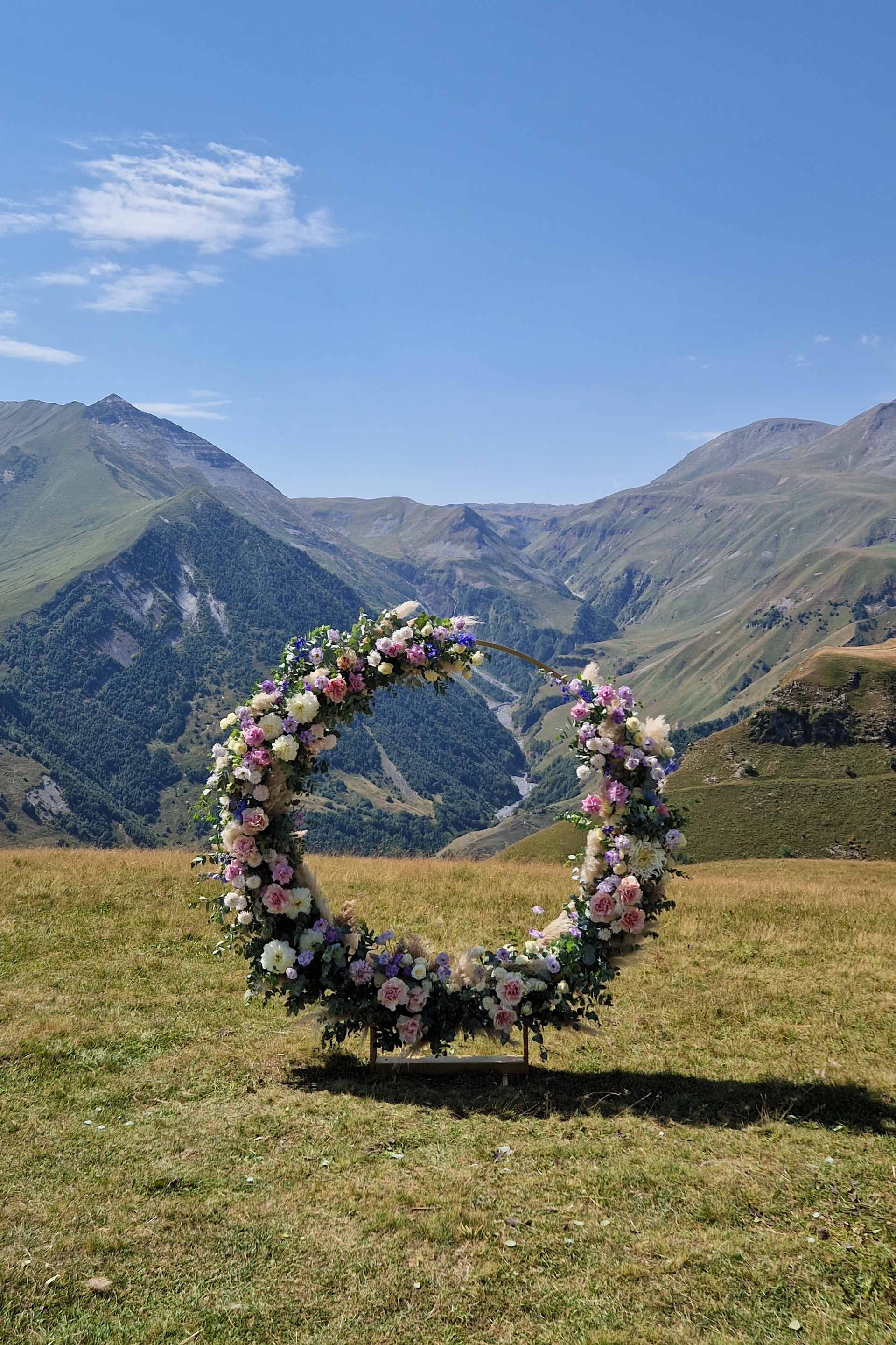 Wedding in Mountains of Georgia. Арт Ивент Студио — Самое рейтинговое свадебное агентство в Грузии