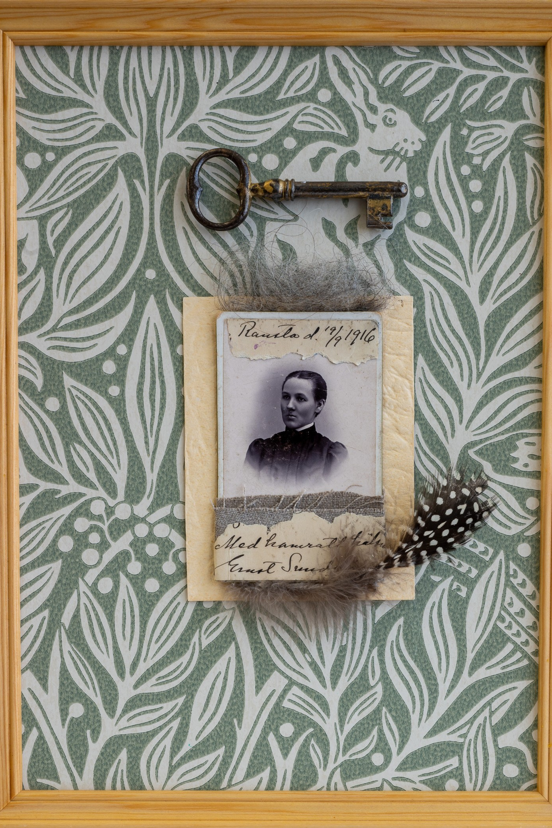 Tidens Eko | Vintagebilder i collage och assemblage