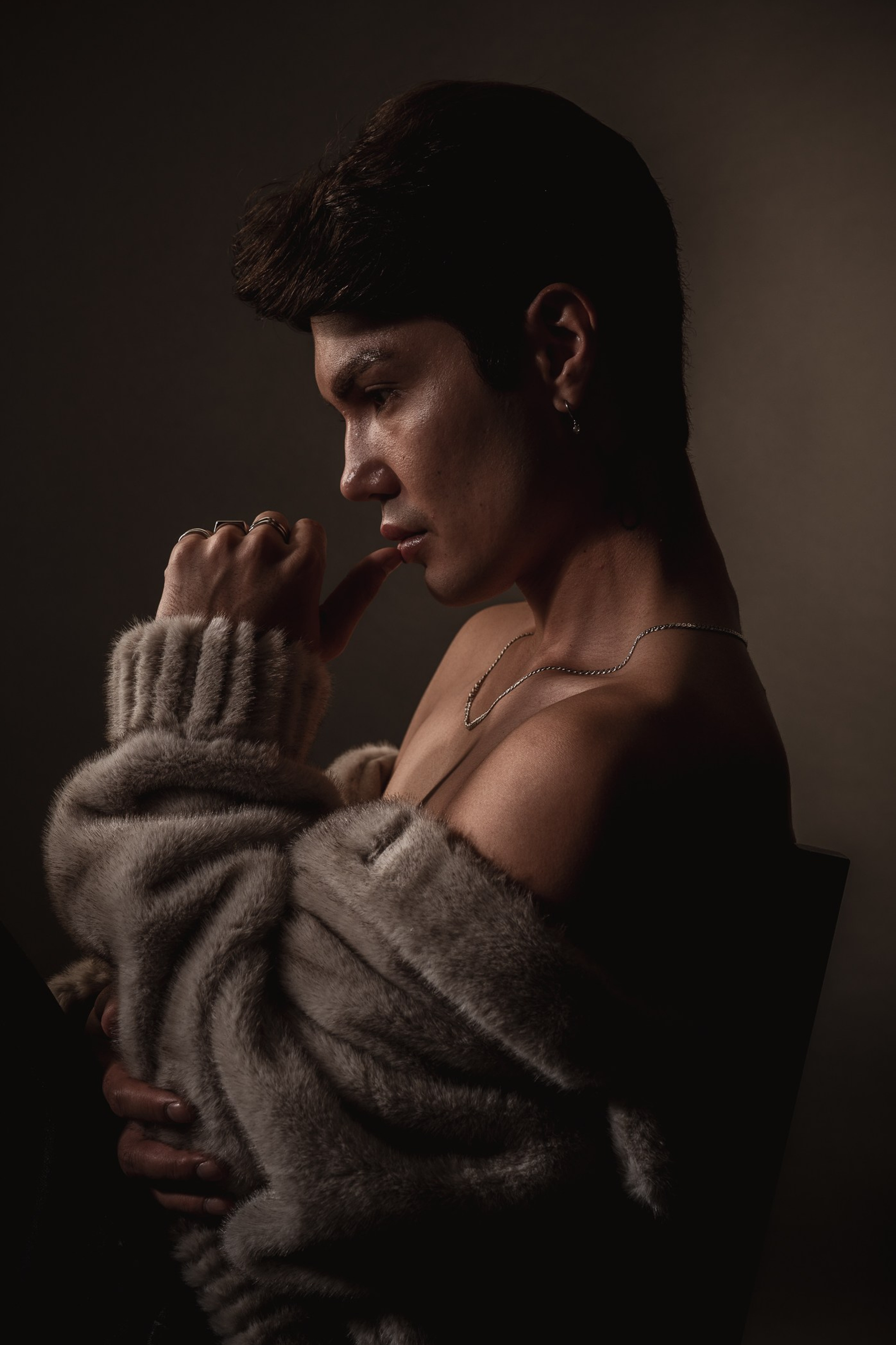 Silent Intervals – En undersökning av kropp, rum och tystnad | Elli Asker