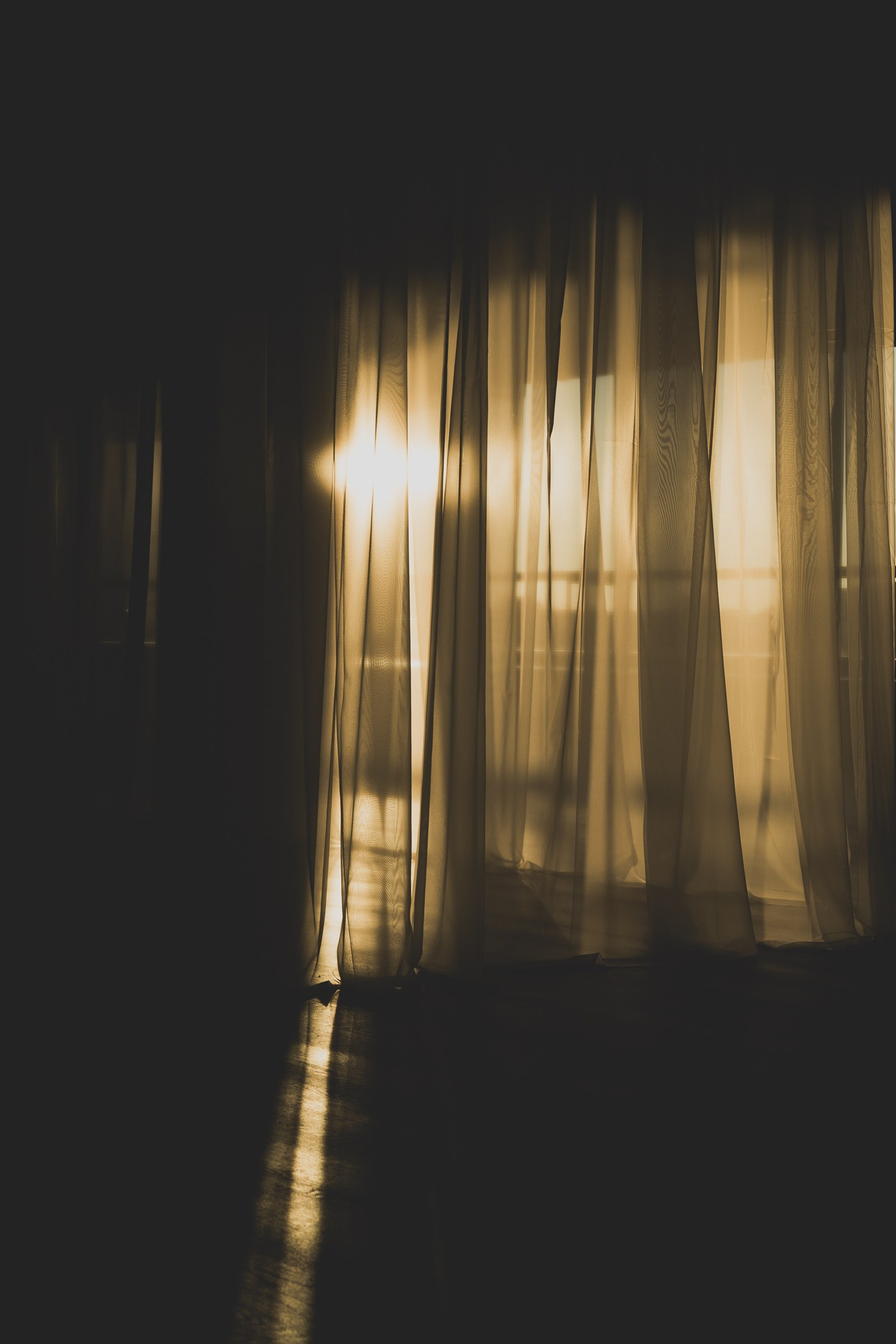 Silent Intervals – En undersökning av kropp, rum och tystnad | Elli Asker