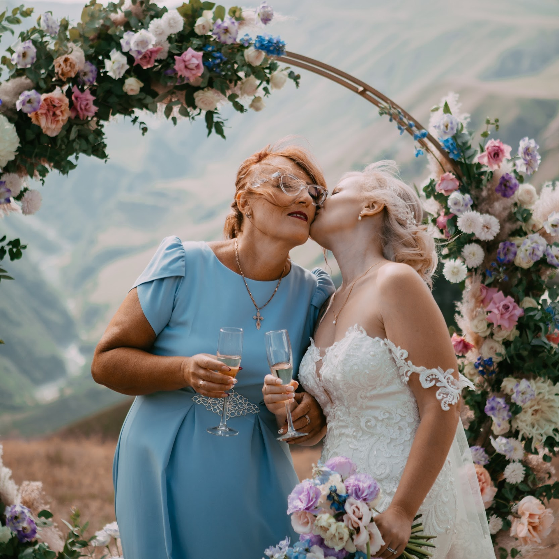 Wedding in Mountains of Georgia. Art Event Studio — Wedding in Georgia with professionals