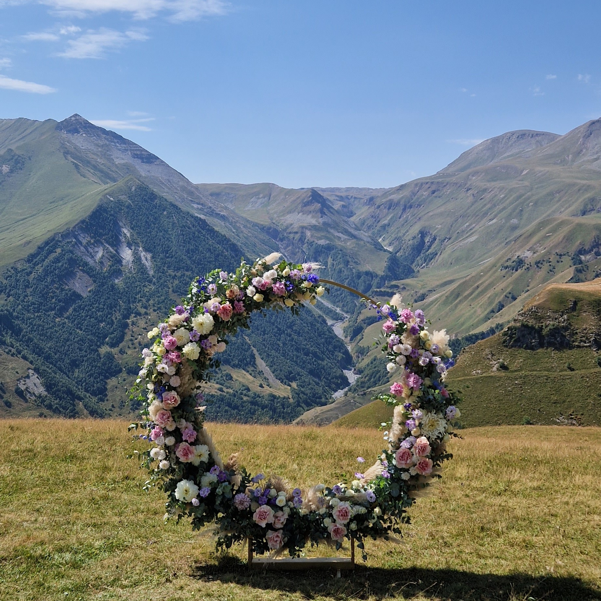 Wedding in Mountains of Georgia. Art Event Studio — Wedding in Georgia with professionals
