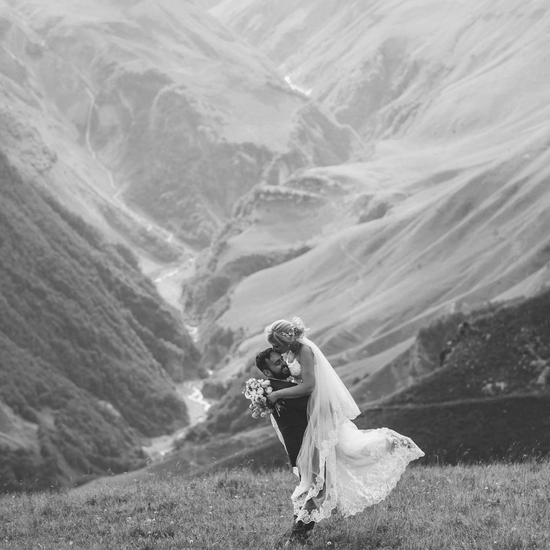 Wedding in Mountains of Georgia. Art Event Studio — Wedding in Georgia with professionals