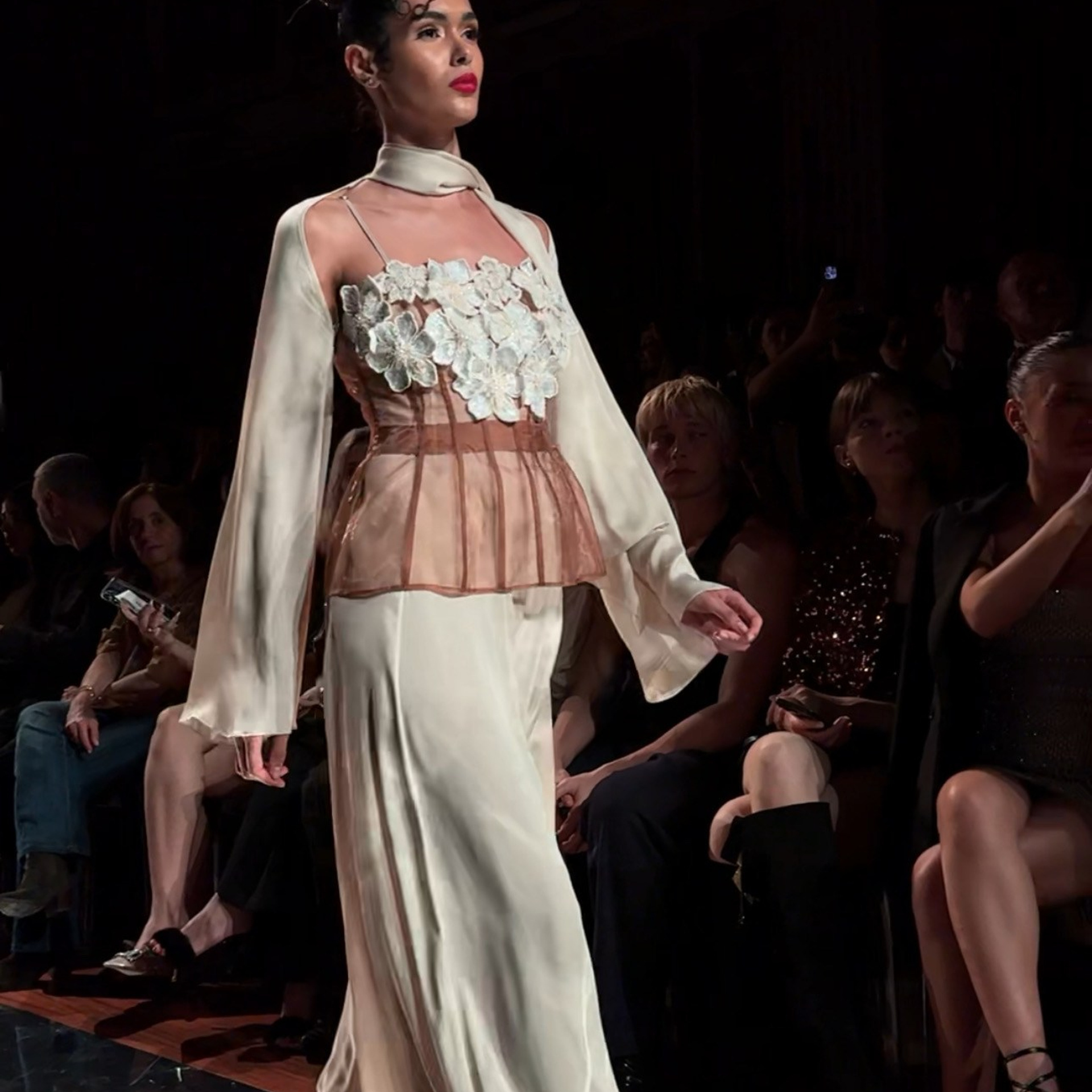 A’Coquette. Sievieteslidzsvars