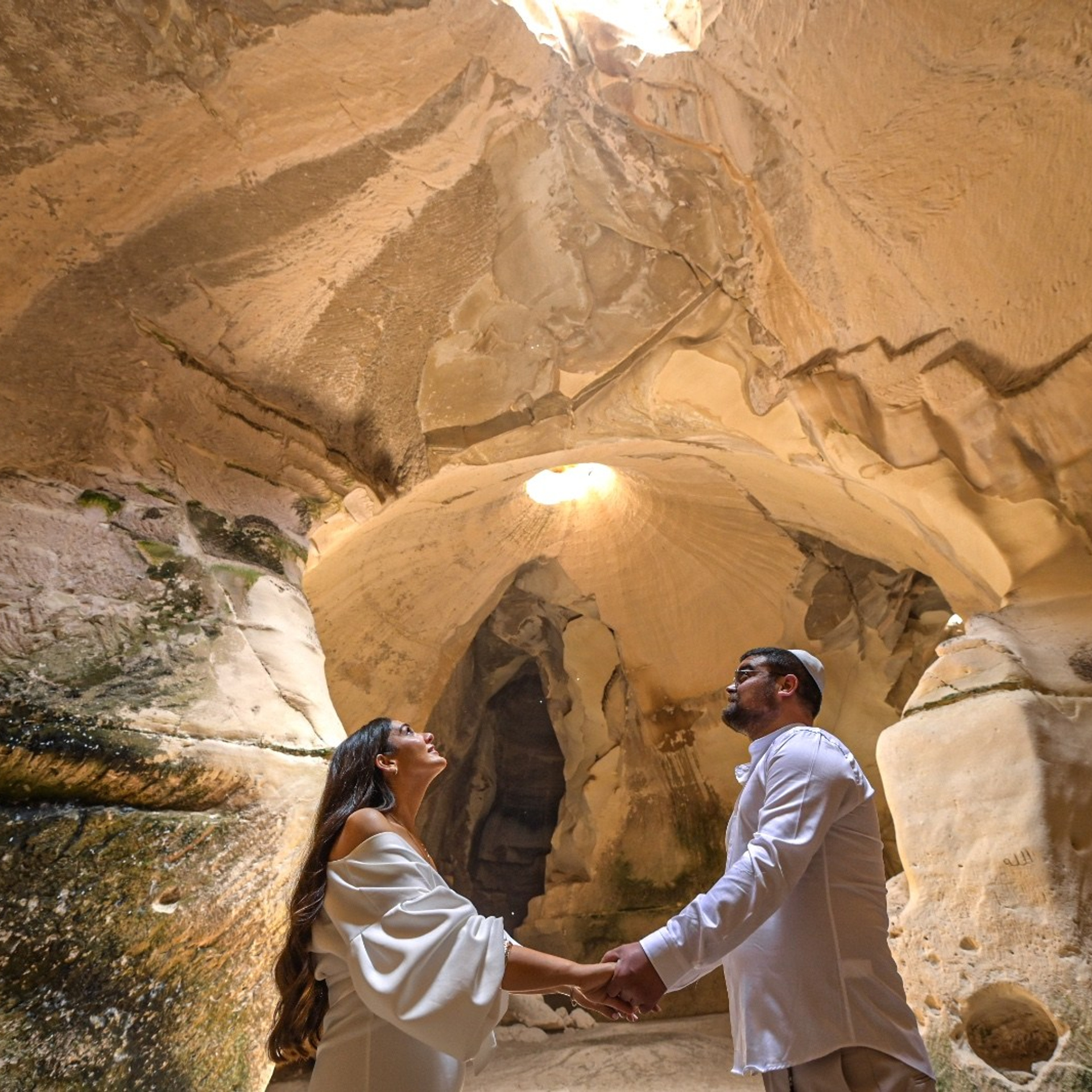 LOVE STORY → בית גוברין