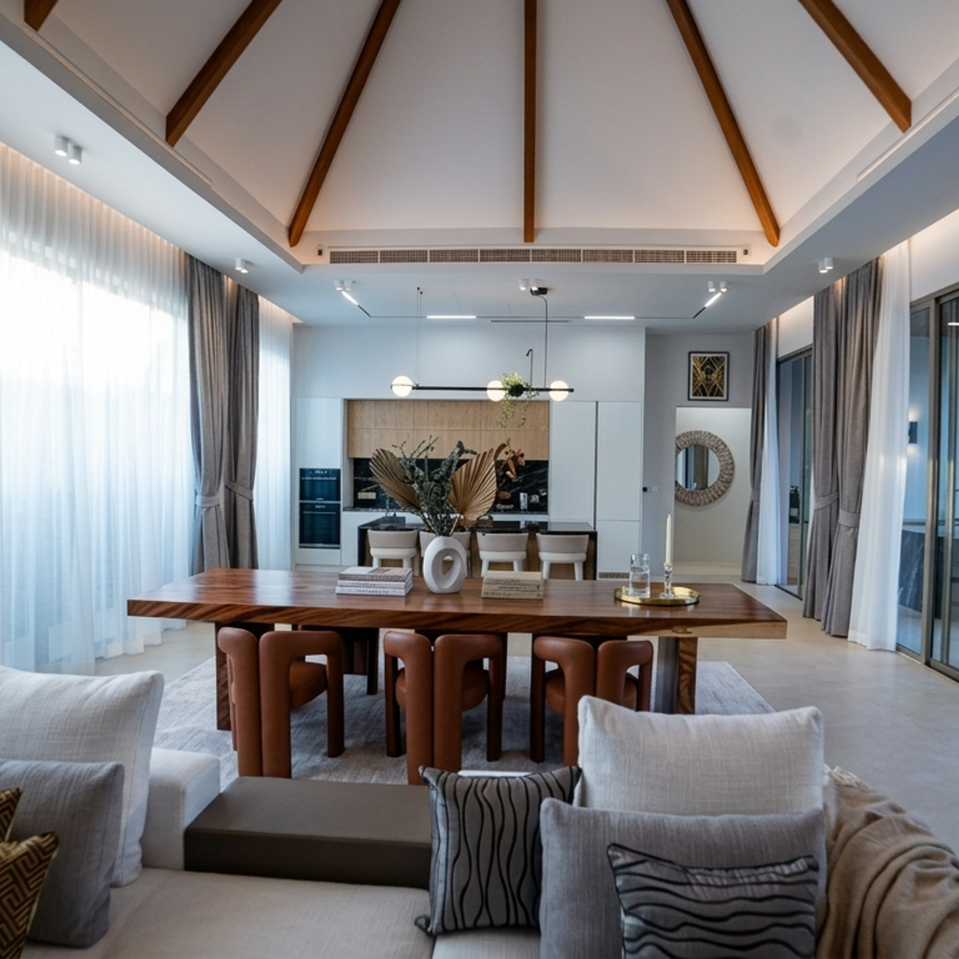 Интерьерная фотография. Видеограф на Пхукете