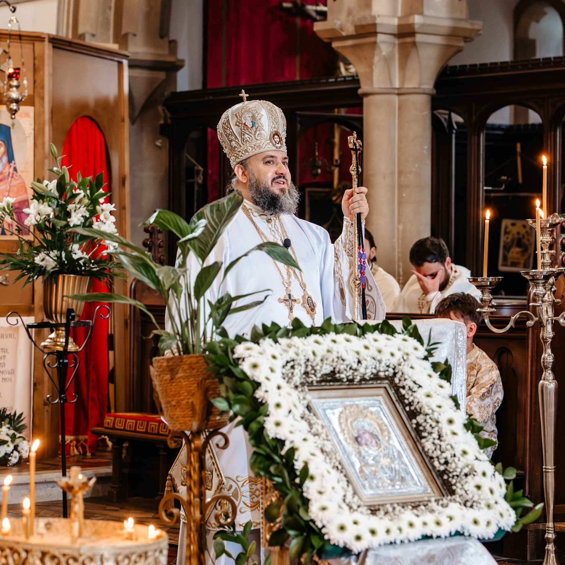 Sambata lui Lazar si Hramul la Biserica Romaneasca din Southampton — Slujba arhiereasca oficiata de PS Parinte Atanasie. TANTAN IONUT FOTO & FILM