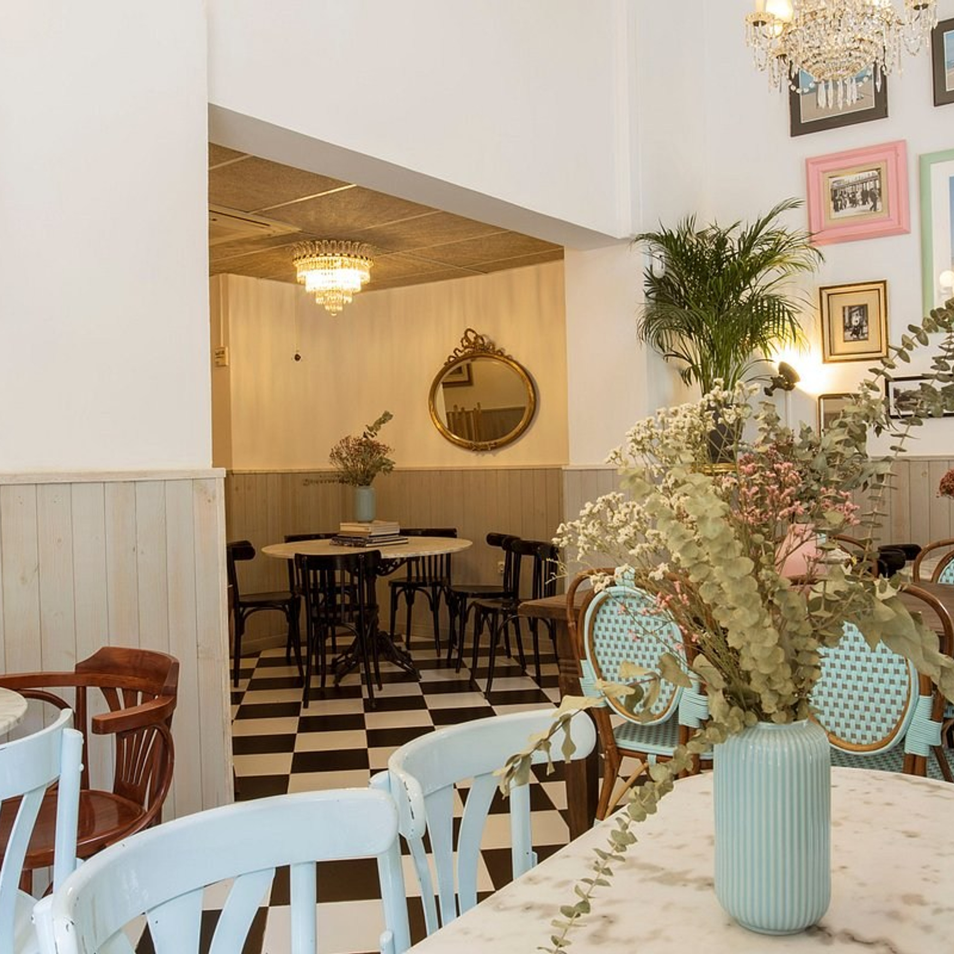 DiaFoto — Wow Photographer in Barcelona | Premium Barcelona Photoshoot Experience