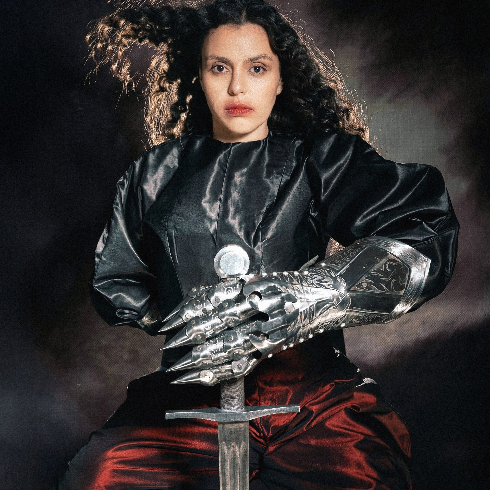 “WHAT WE HOLD” Dare To Howl x Amelpomenem