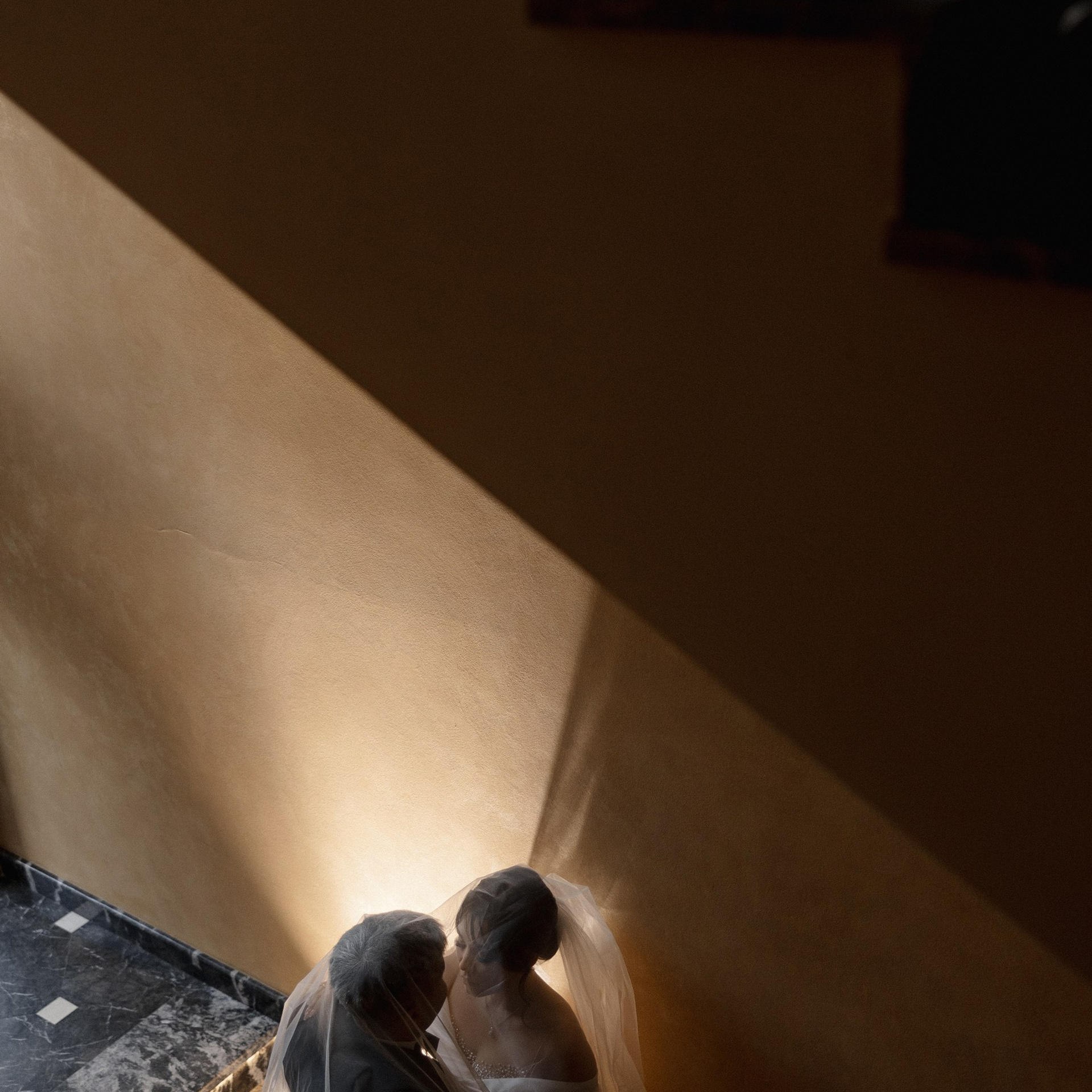 Отели для свадебной фотосъемки в Бишкеке. Азимжан Нуритдинходжаев — свадебный фотограф