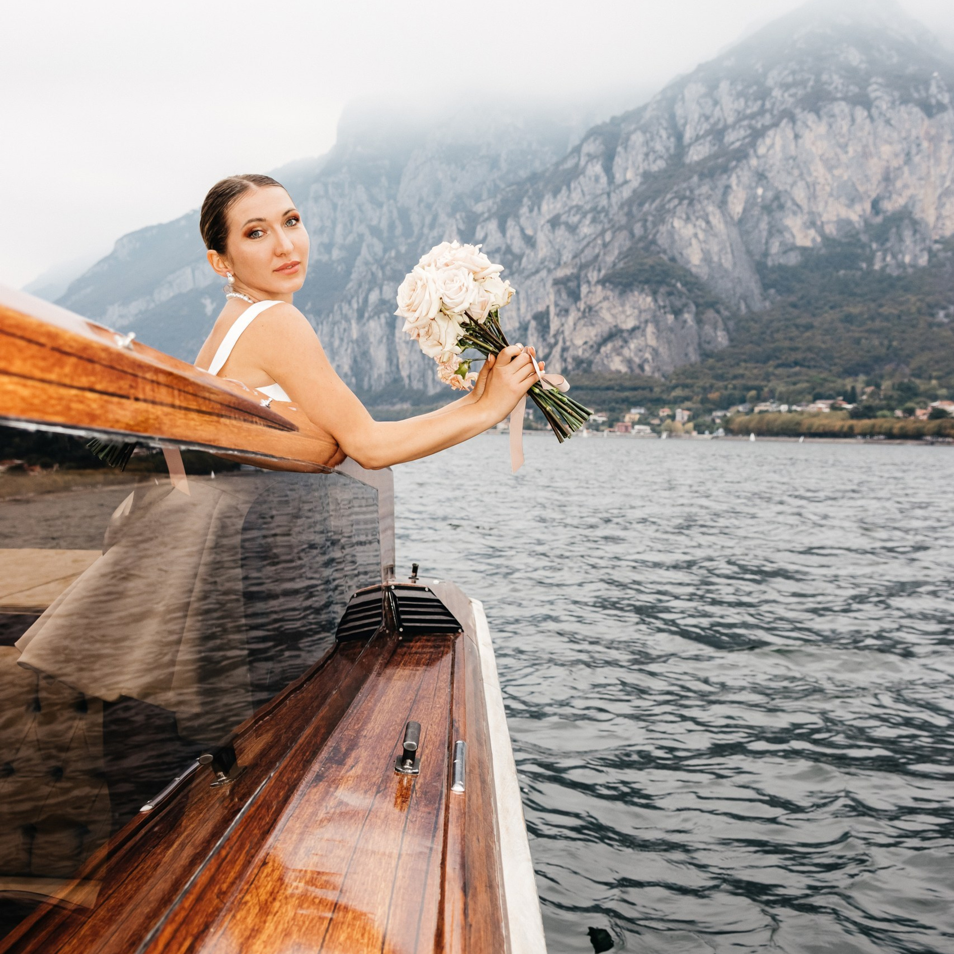 Love story. Wedding and elopement photographer Italy Tuscany Como Milan Pavia Marija Galaka