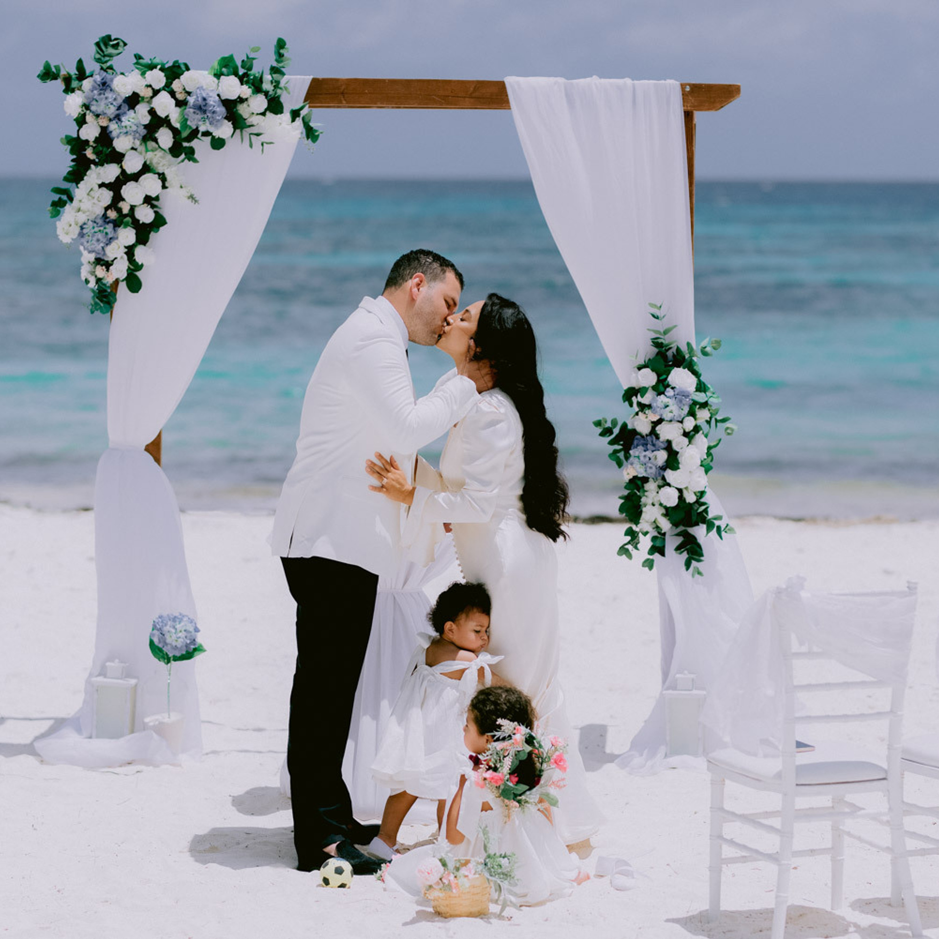 Kukua Beach Club and wedding packages