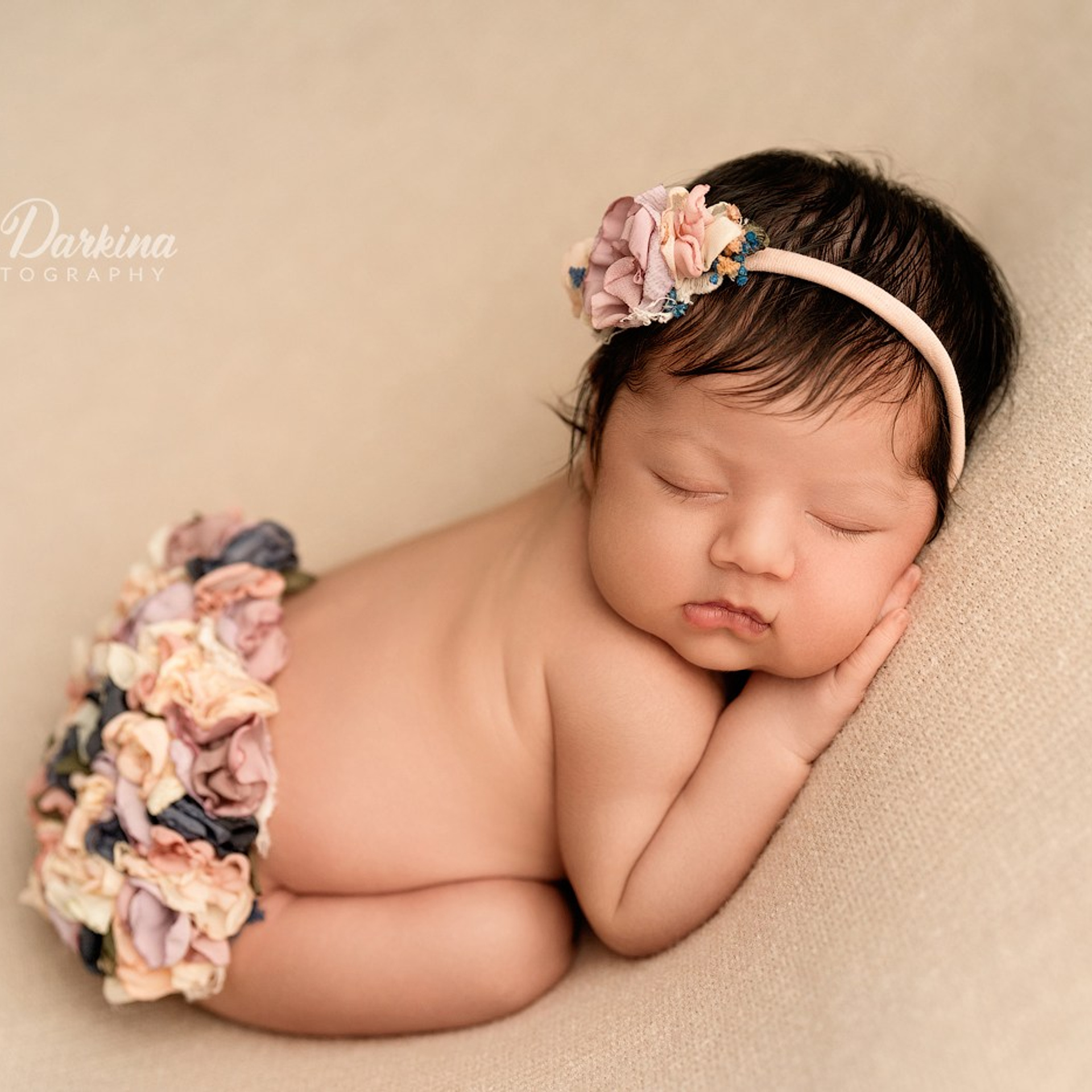 Christmas mini sessions 2020| Sydney. Newborn and family photographer. Hills District. Sydney