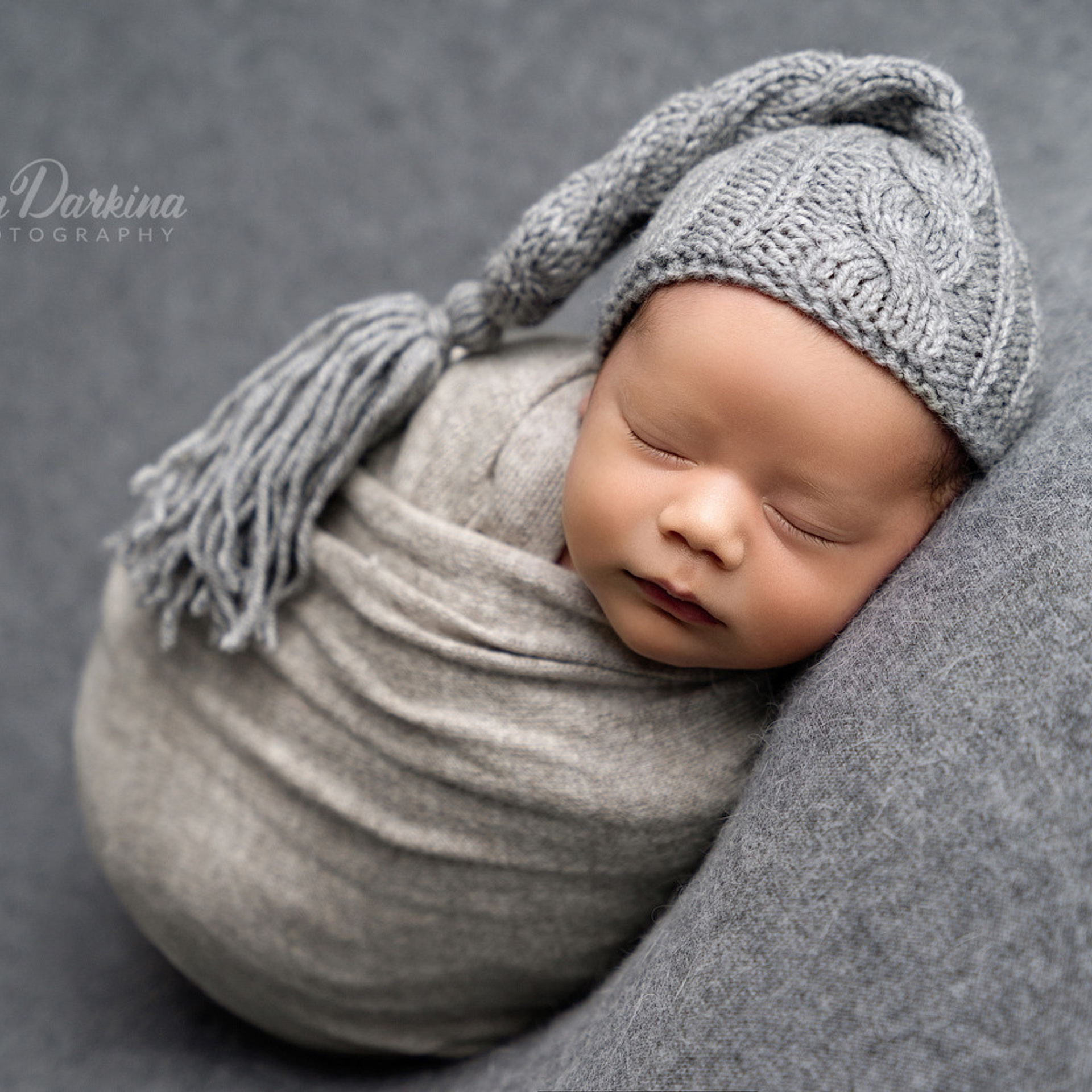 Christmas mini sessions 2020| Sydney. Newborn and family photographer. Hills District. Sydney