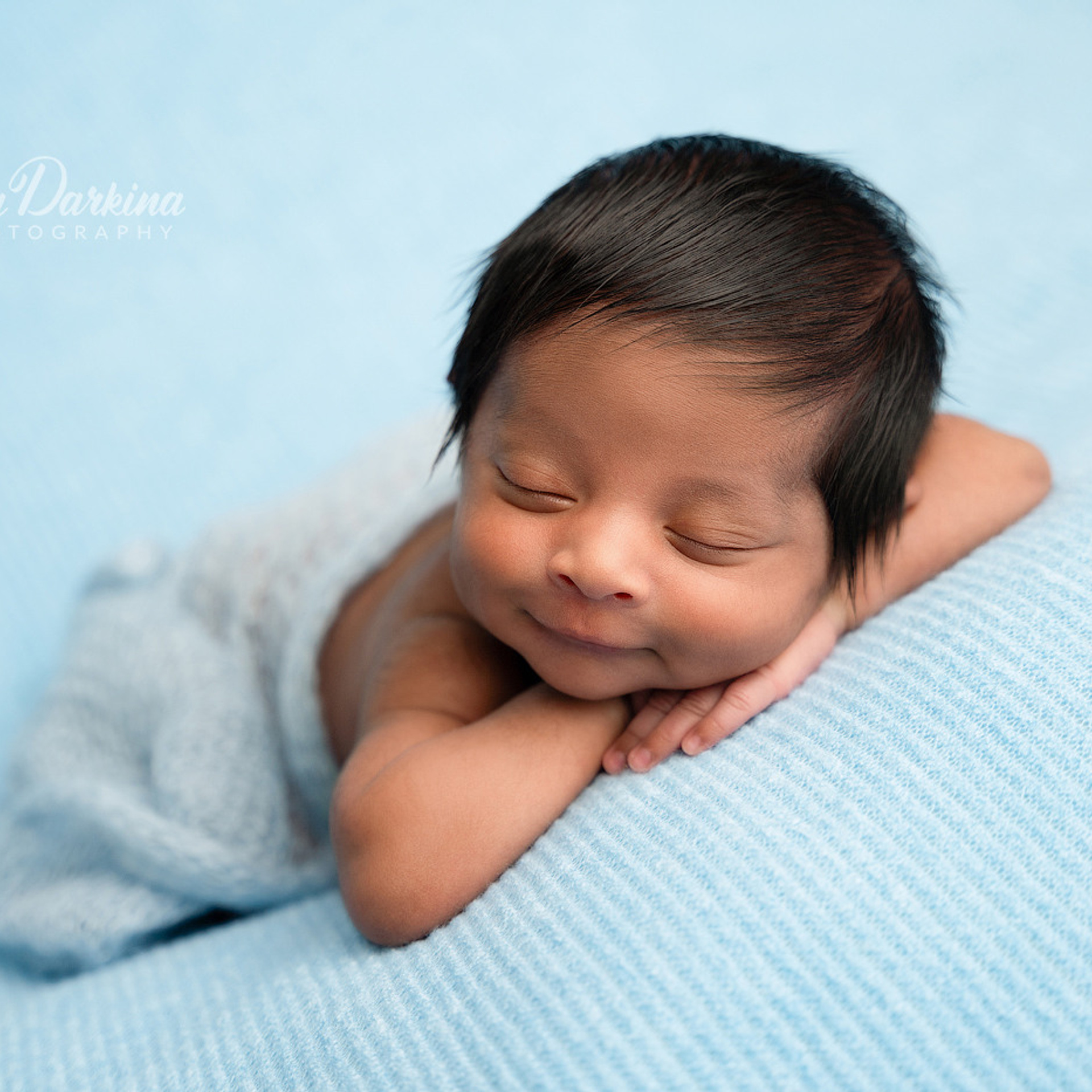 Christmas mini sessions 2020| Sydney. Newborn and family photographer. Hills District. Sydney