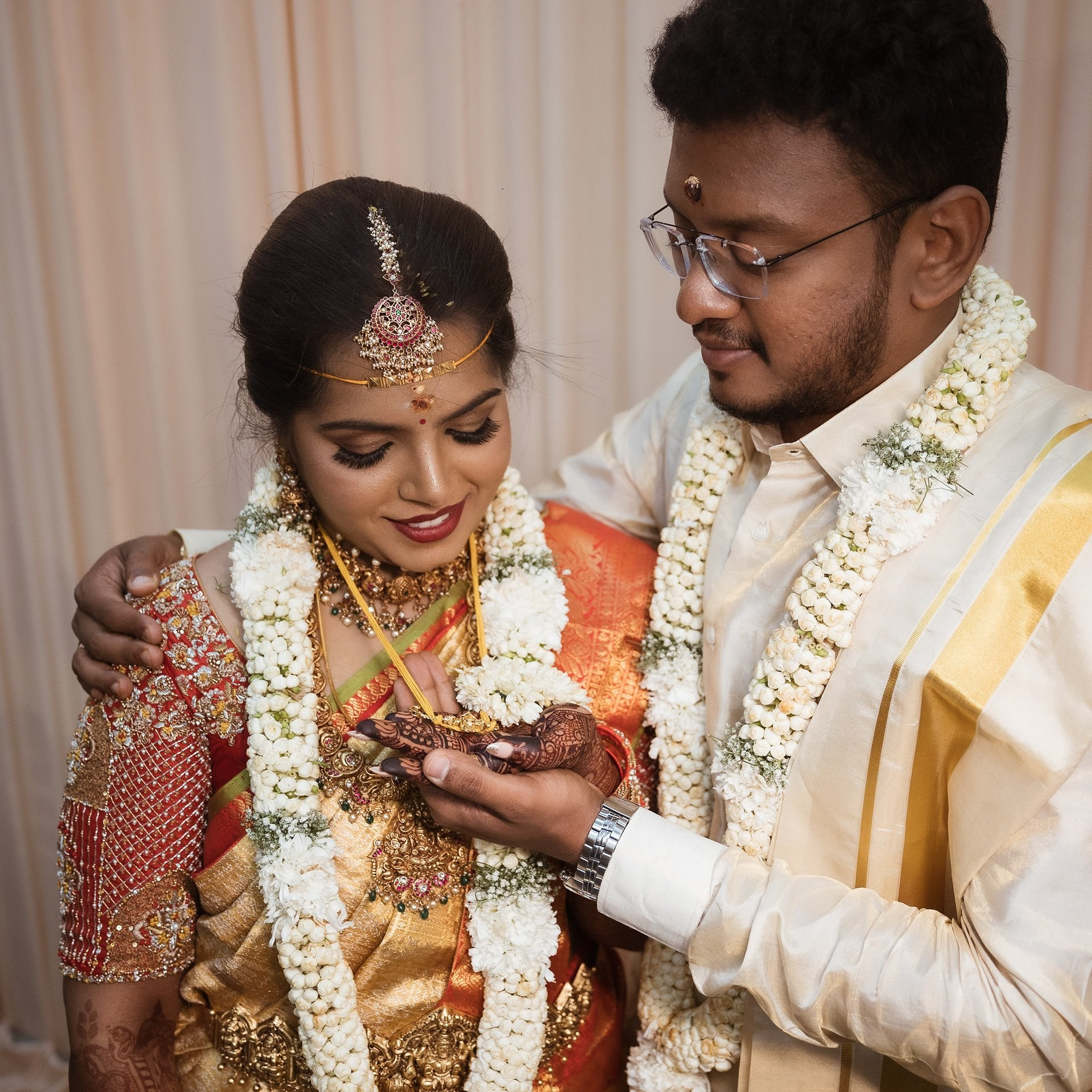A Grand Kongu Vellalar wedding in Karur at Vadivel Eswari Kalyana Mahal