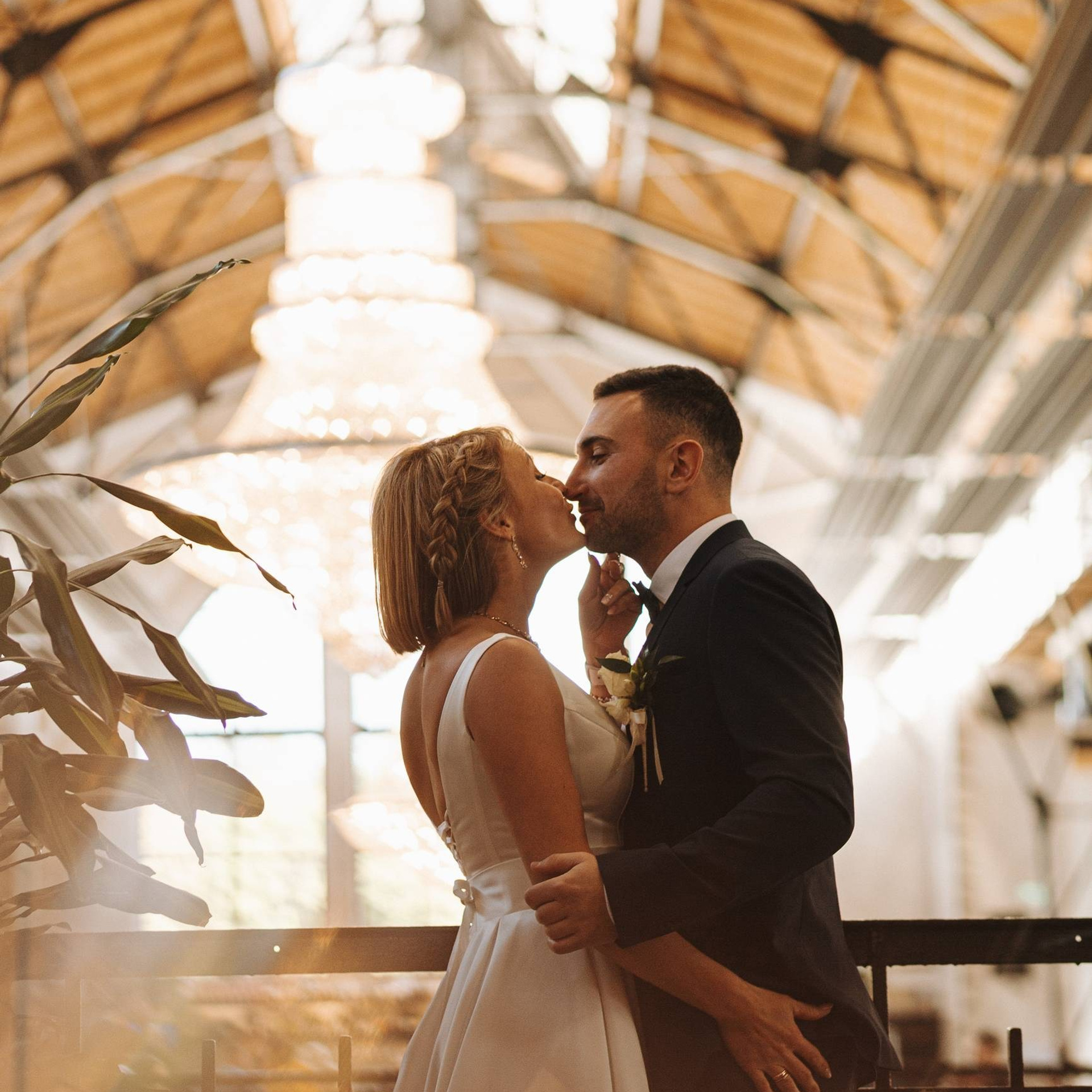 Fotosesijas vietas, ja kāzu dienā līst lietus?