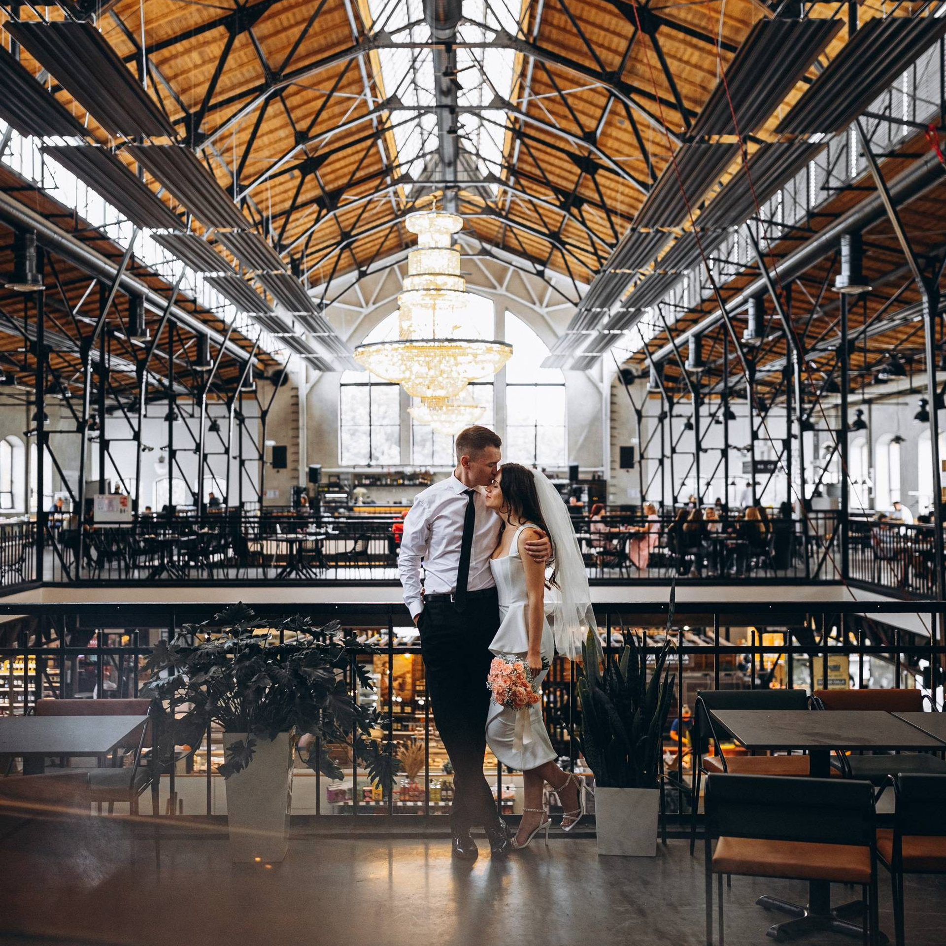 Fotosesijas vietas, ja kāzu dienā līst lietus?