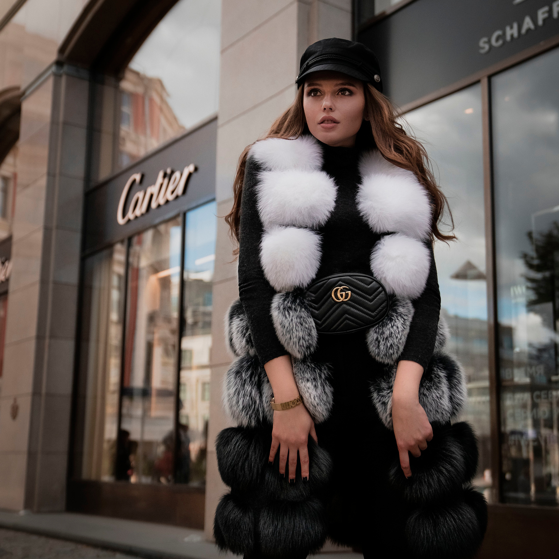 Promo for a showroom clothing brand