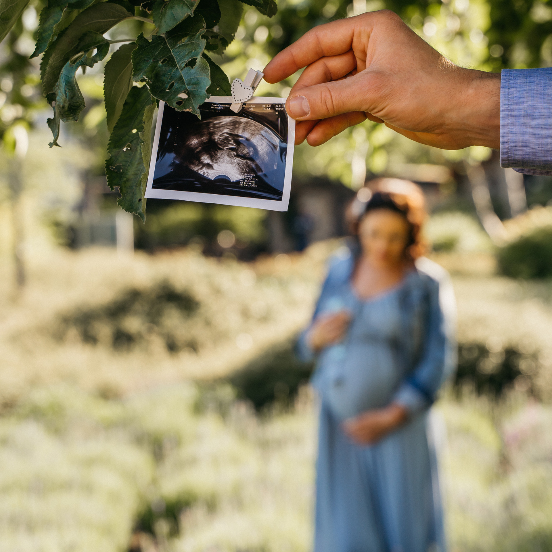Babybauch. Hochzeitsfotograf für Moers, Niederrhein, Düsseldorf, NRW und Deutschland
