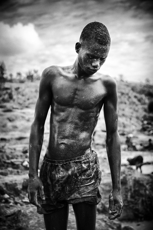 Gold digger, near Vatomandry, Atsinanana region, Toamasina province, Republic of Madagascar. 2013