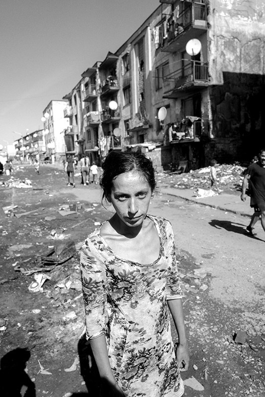 Мария в цыганском поселении Требишова, Кошицкий край, Словакия. 2023