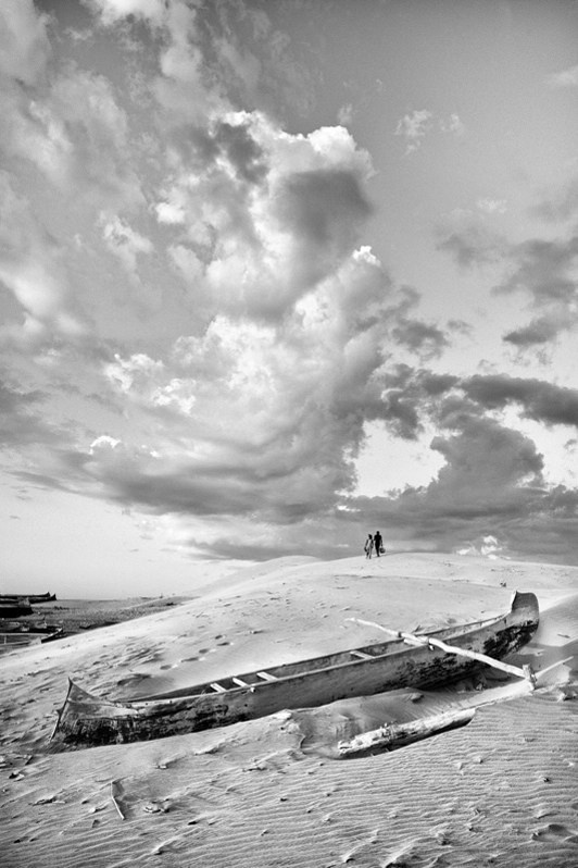 Unforgettable love on the dune, near Sarodrano village, Ambatomainty district, Melaky region, Mahajanga province, Republic of Madagascar. 2018