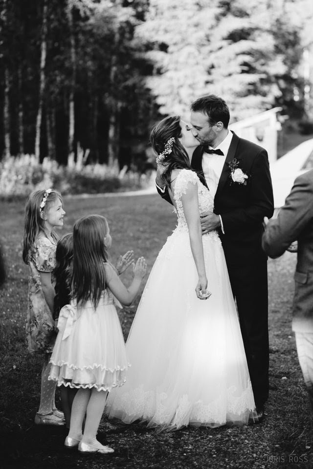 Kāzu ceremonija Ķempju baznīcā un svinības viesu namā Briedīši