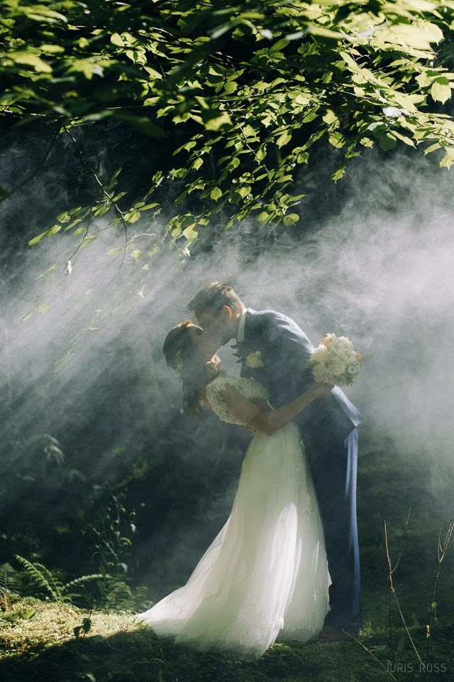 Kāzu ceremonija Ķempju baznīcā un svinības viesu namā Briedīši