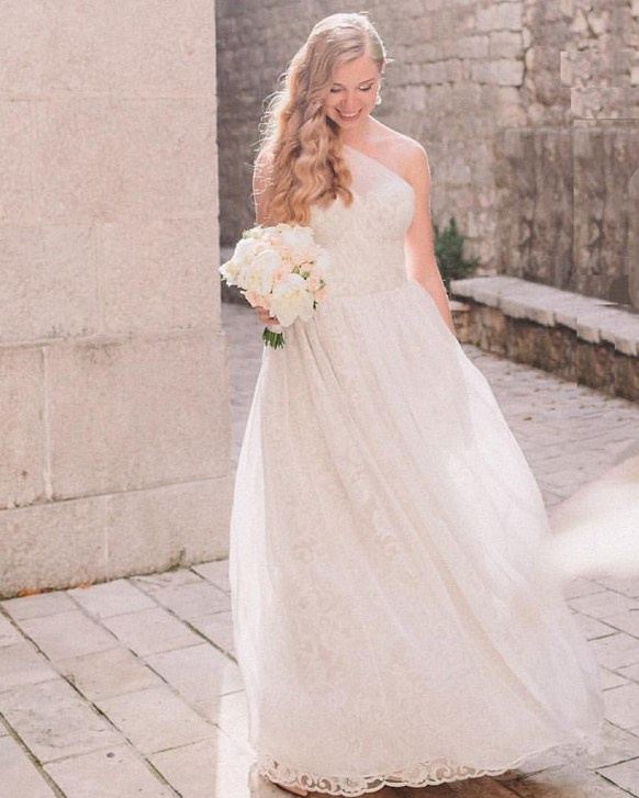 Wedding makeup artist hairdresser in Montenegro. Makeup artist and hairdresser in Montenegro Nadia Lia