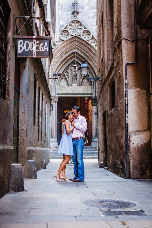 Sesión de fotos por la mañana en Barcelona. Fotógrafo en Barcelona  Maslik Yulia